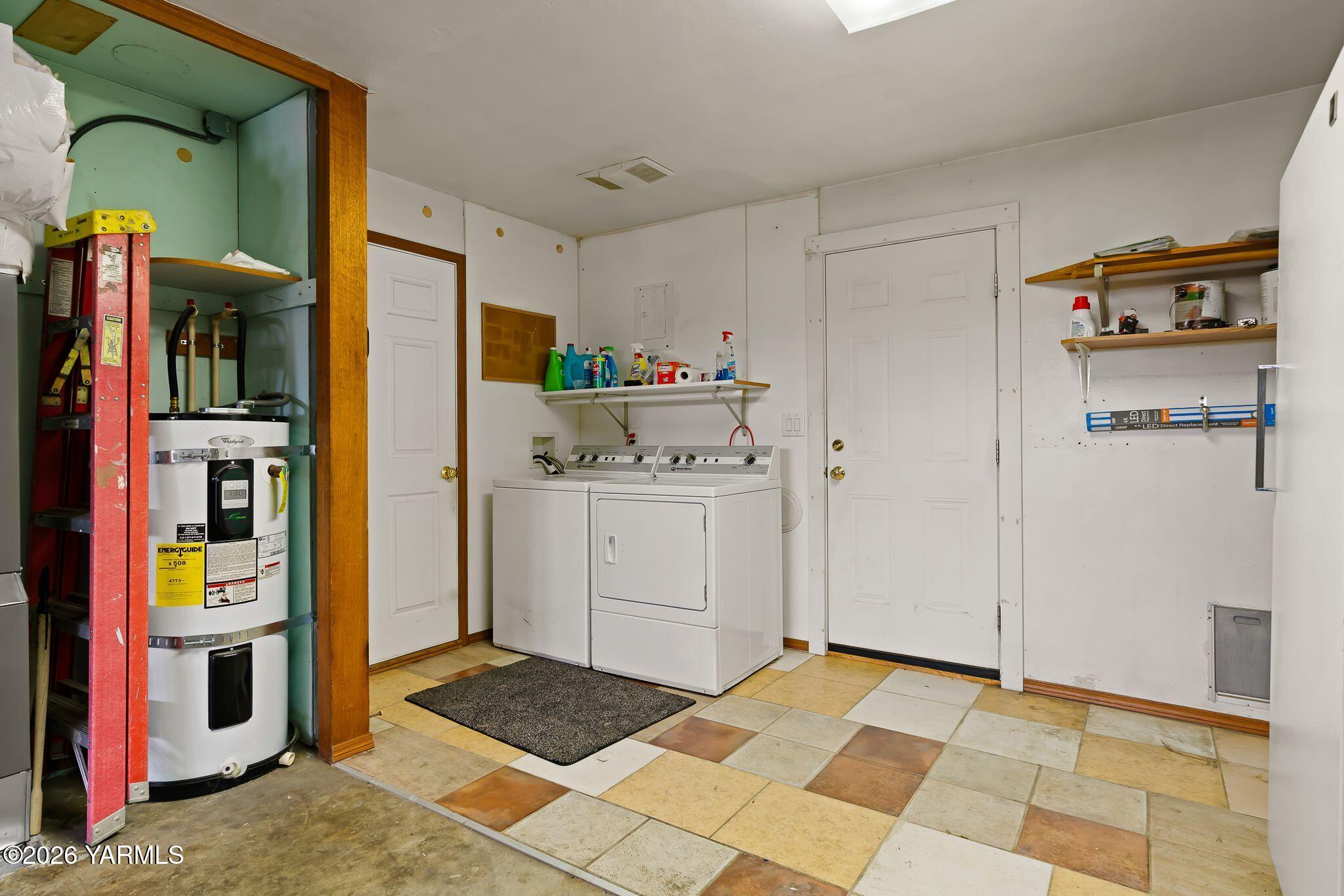 413 S 47th Ave