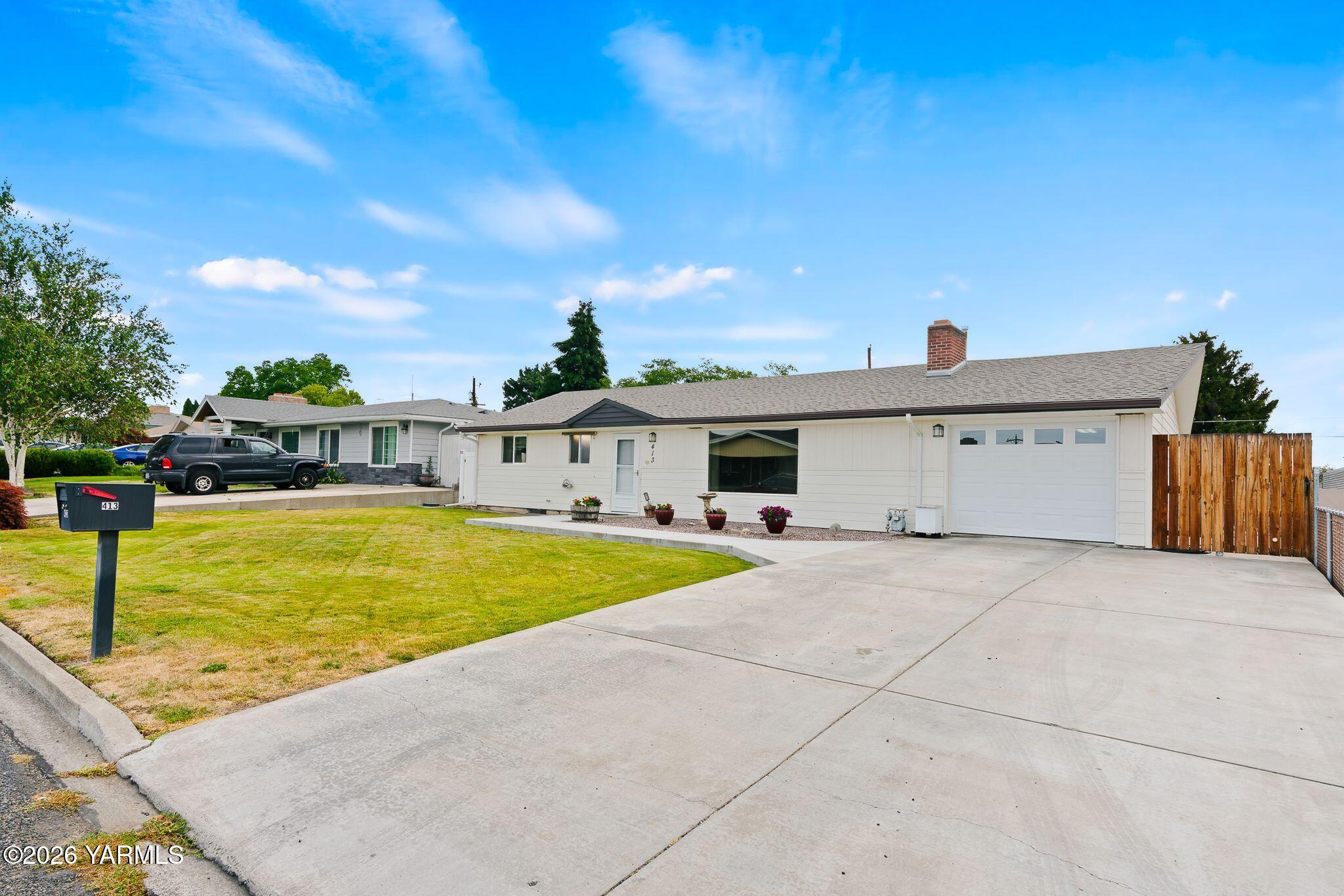 413 S 47th Ave