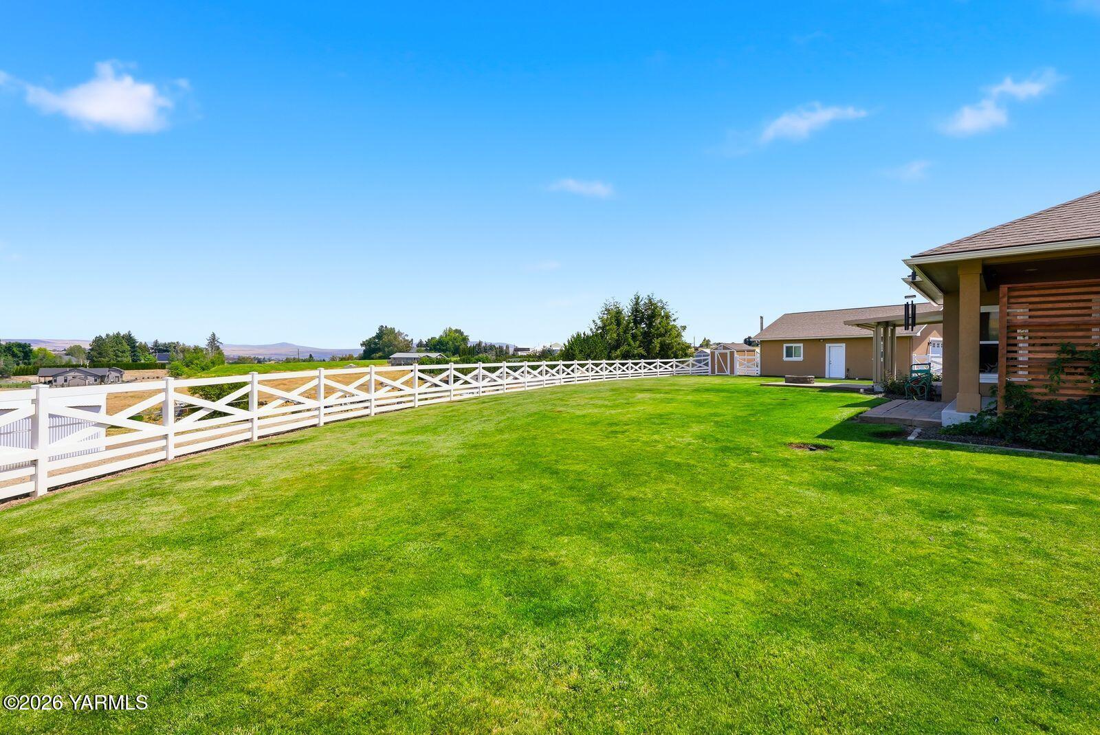 3861 Speyers Rd