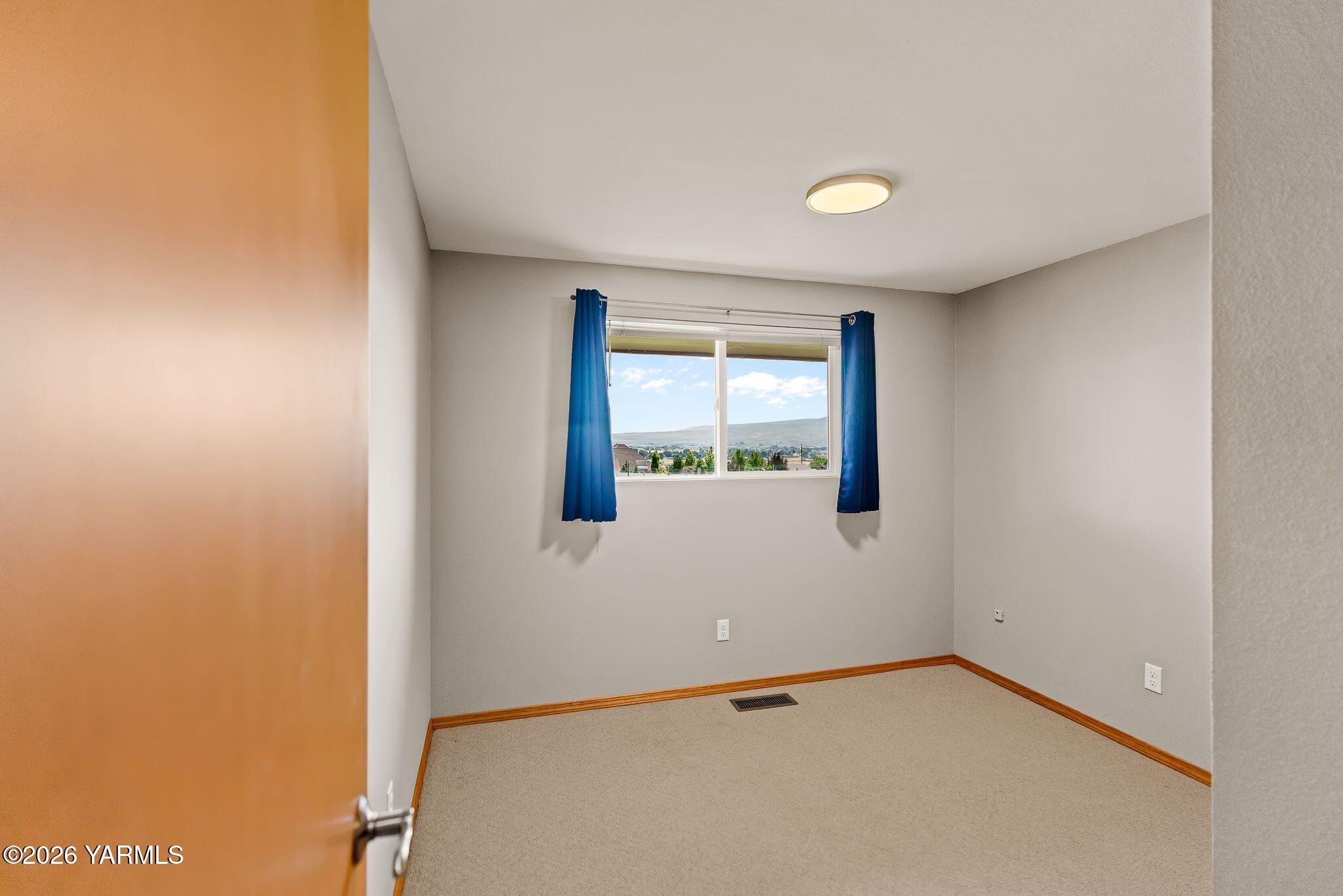 61 N Johnson Rd