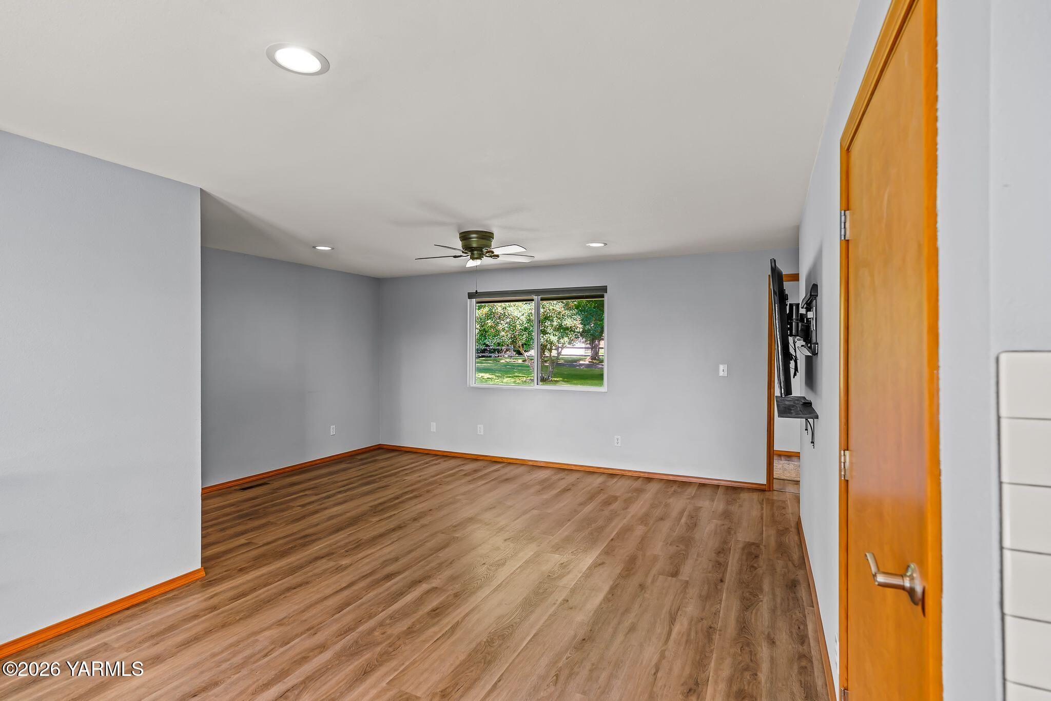 61 N Johnson Rd
