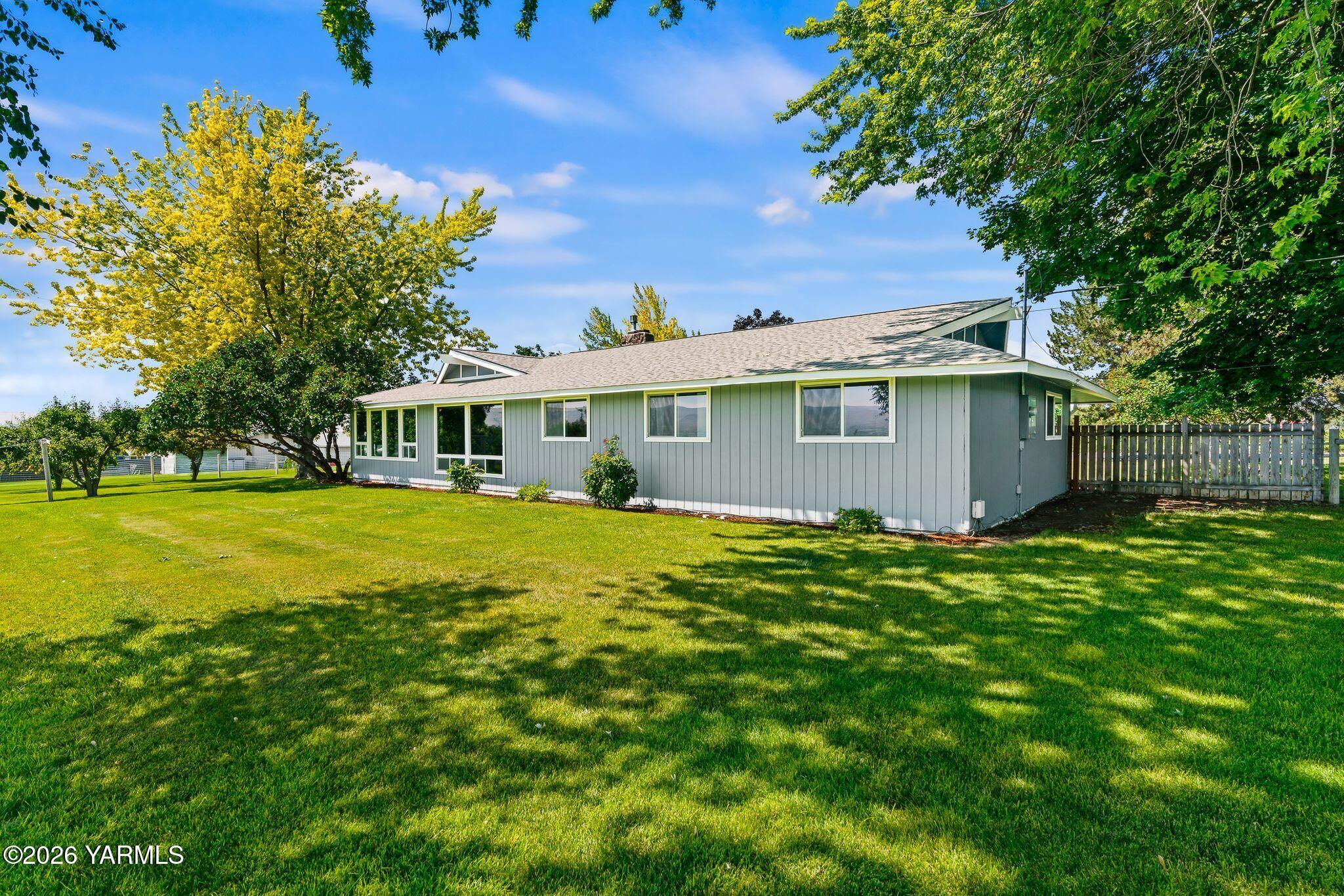 61 N Johnson Rd