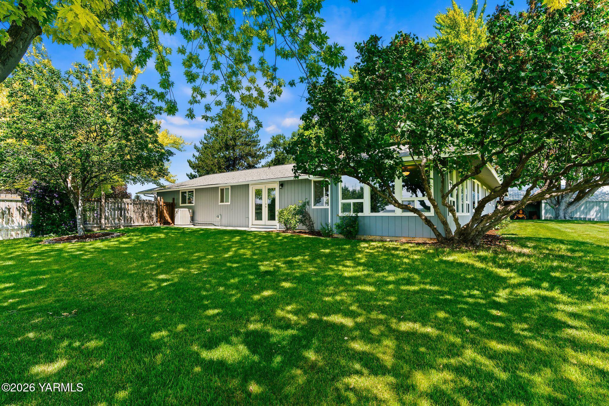 61 N Johnson Rd
