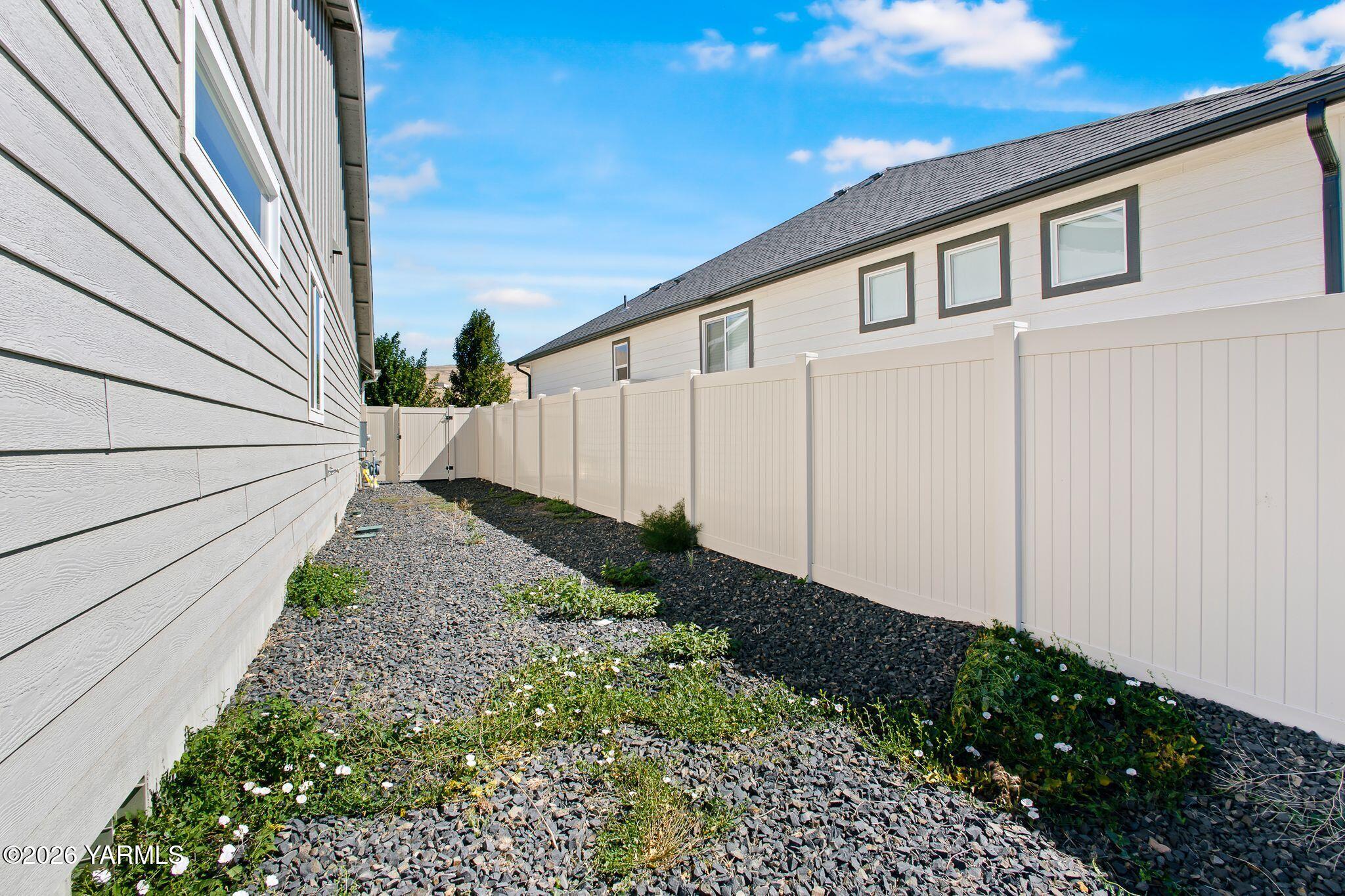 5406 Wildrye Lp