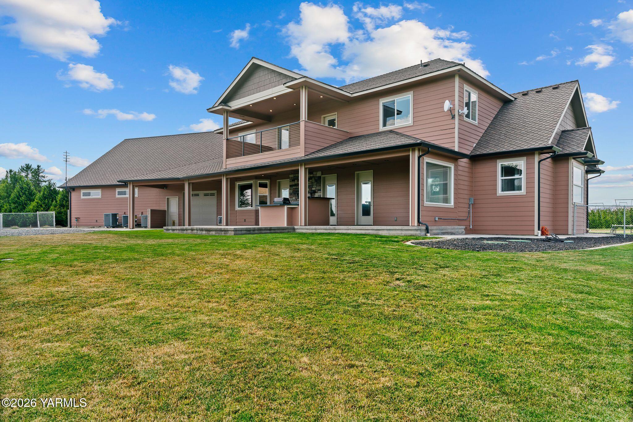 15107 Tieton Dr
