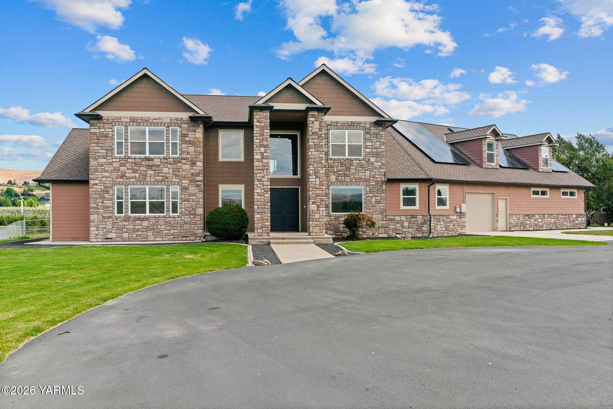 15107 Tieton Dr