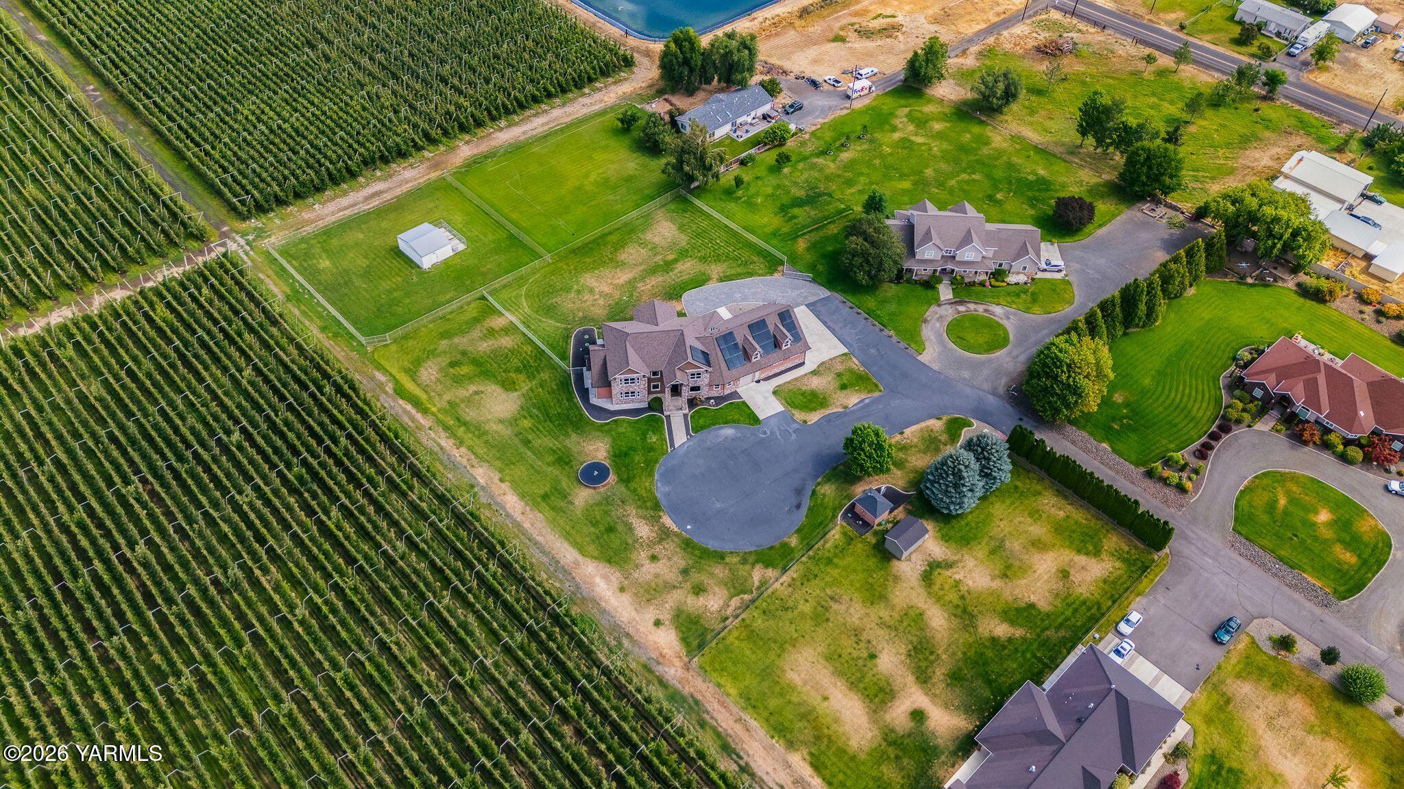 15107 Tieton Dr
