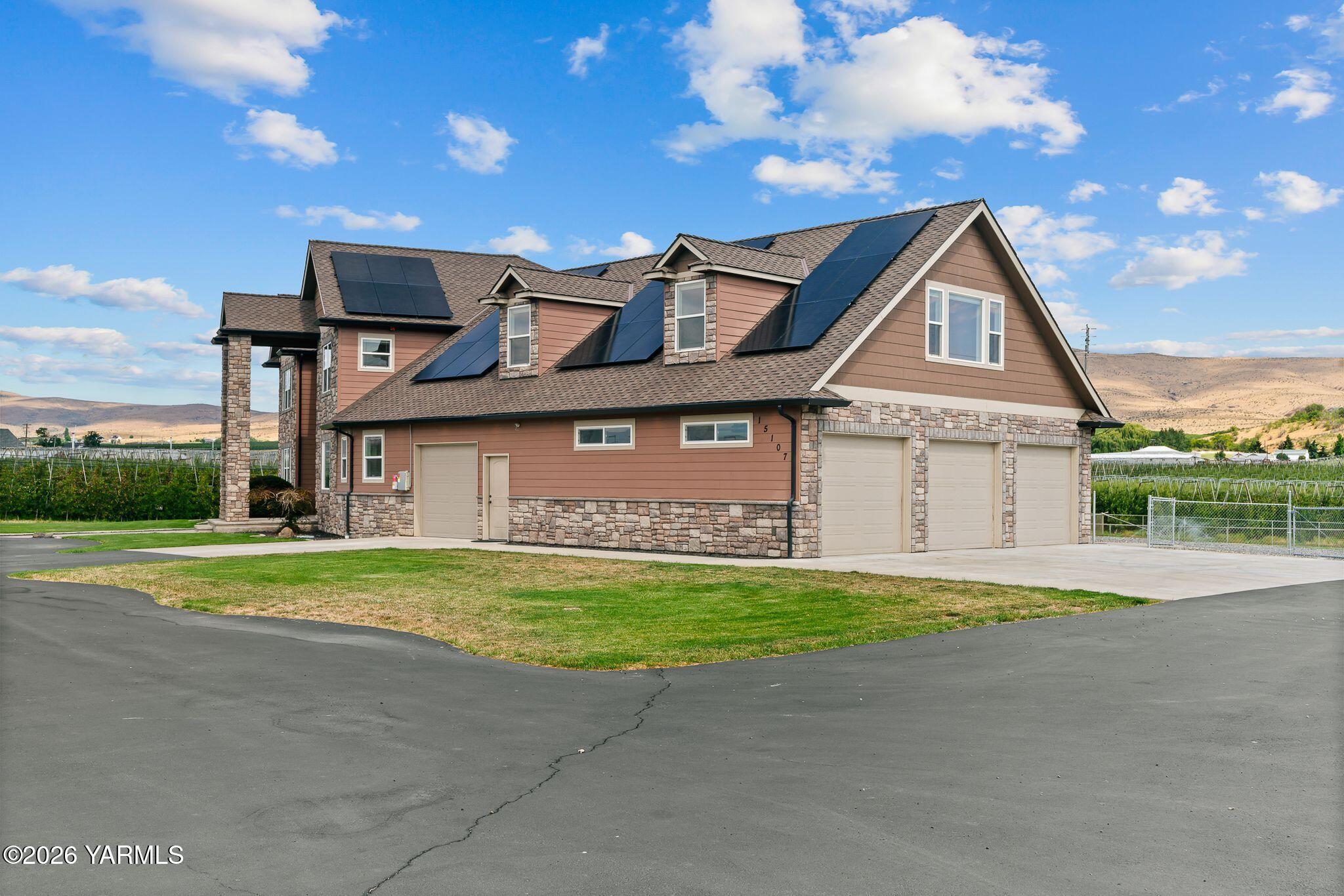 15107 Tieton Dr