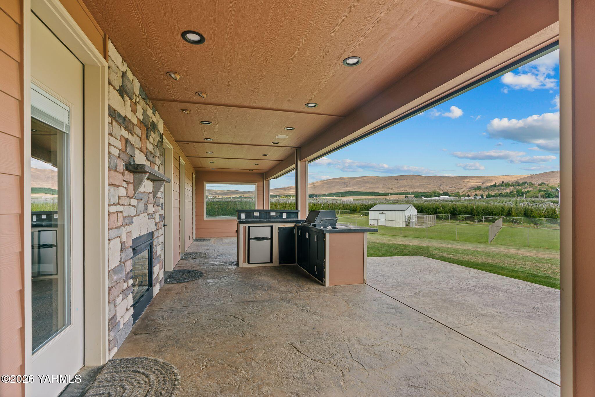 15107 Tieton Dr