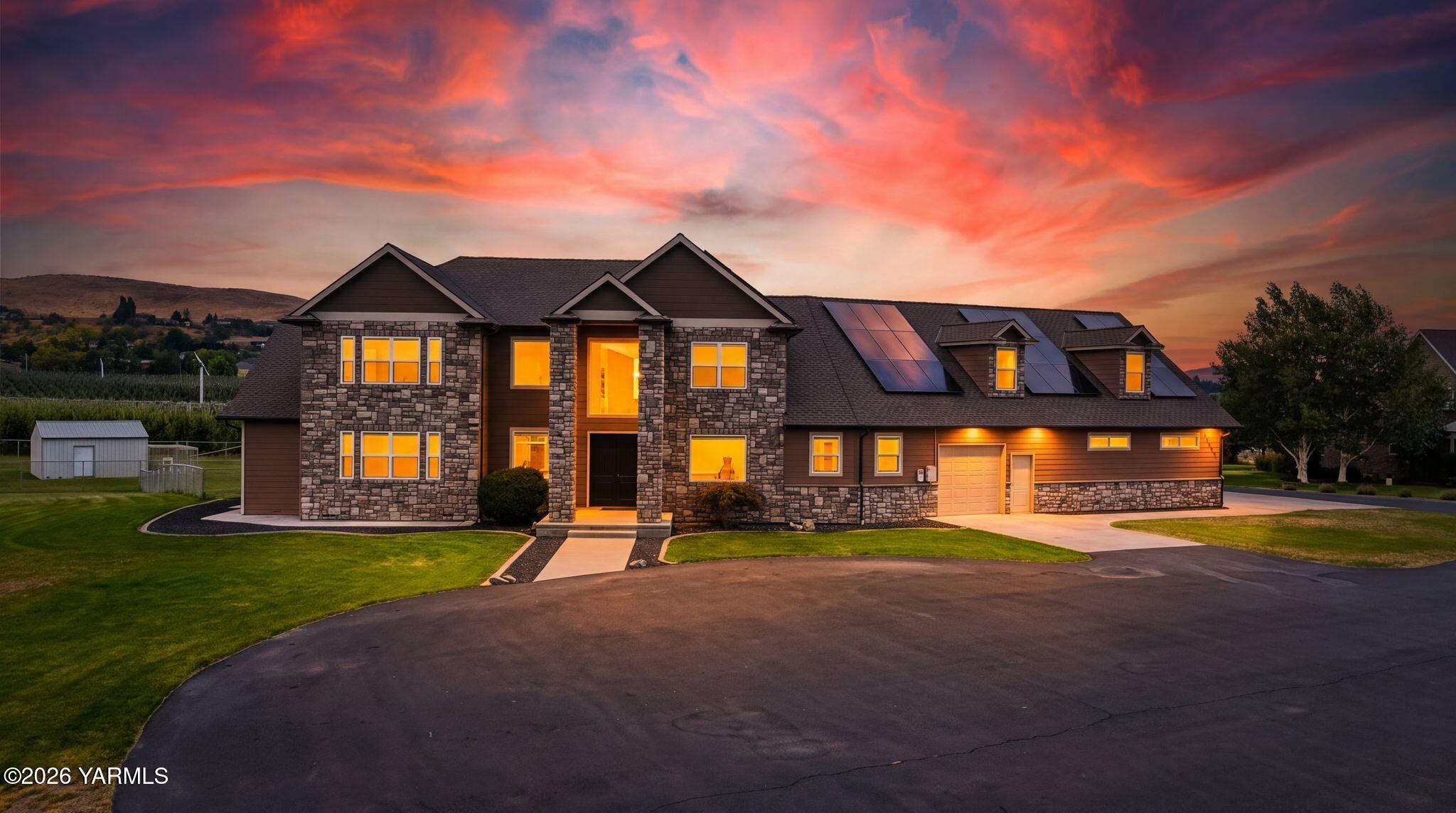 15107 Tieton Dr