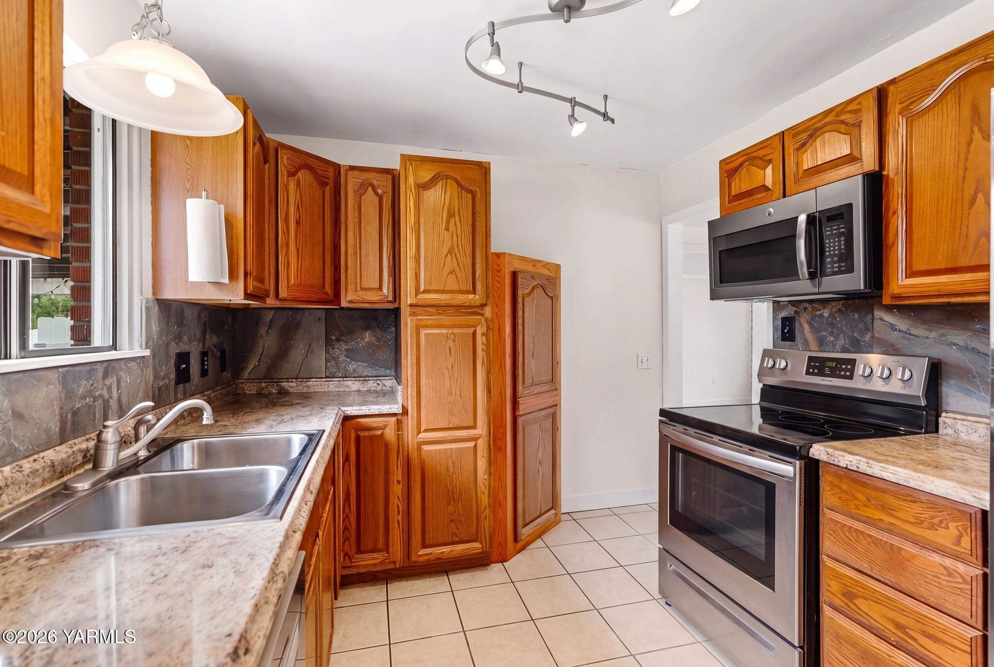 309 N 26th Ave