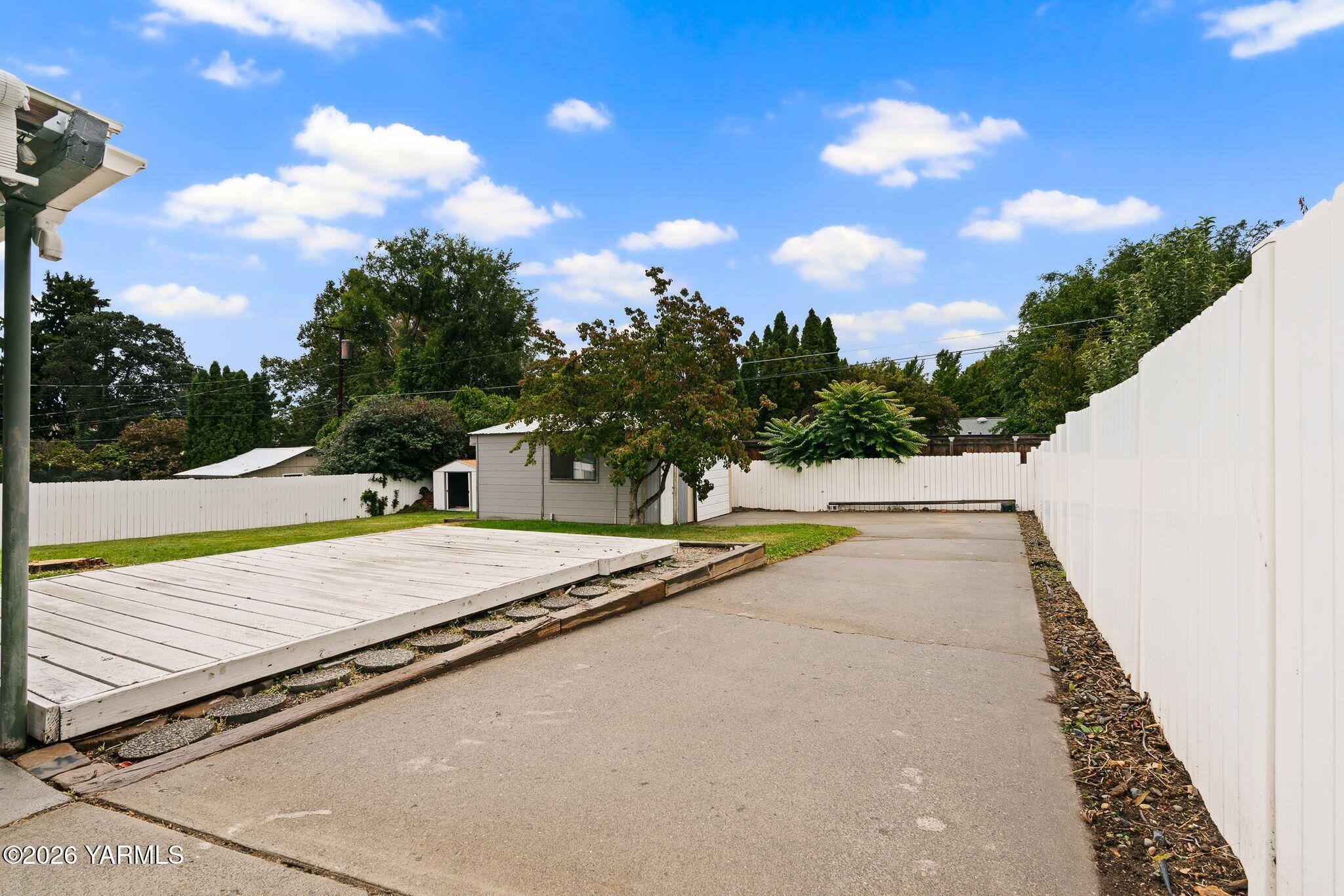 309 N 26th Ave