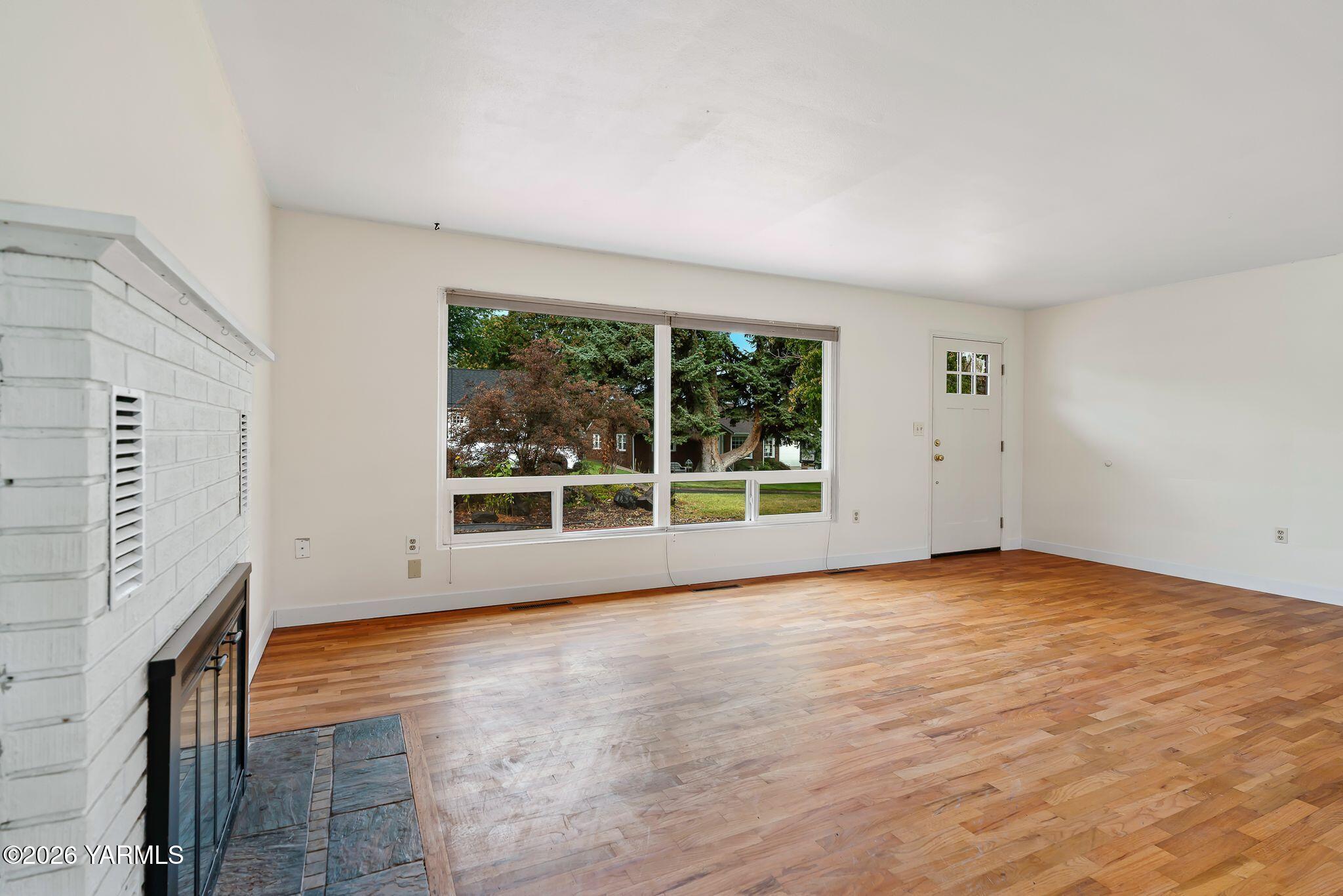 309 N 26th Ave
