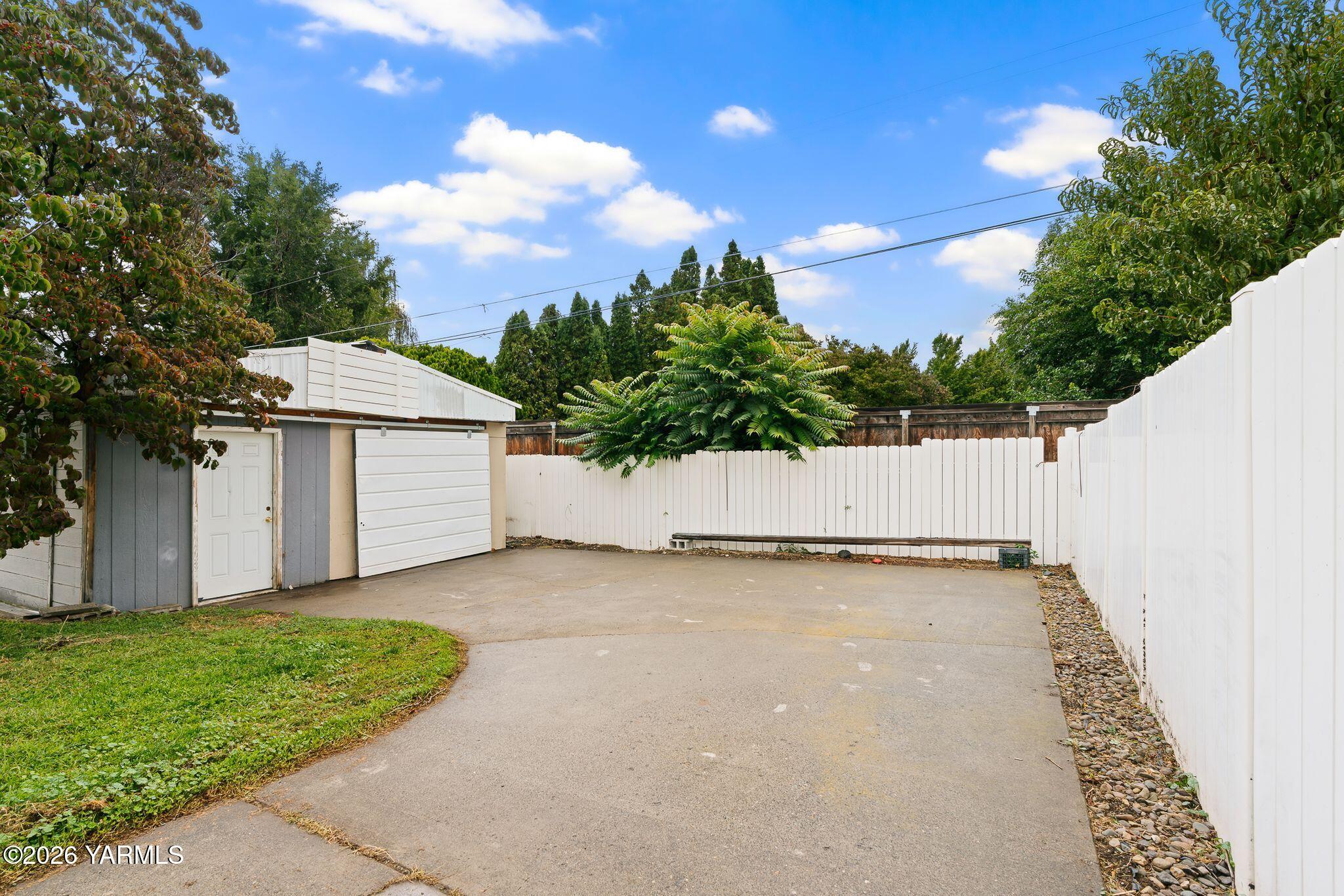 309 N 26th Ave