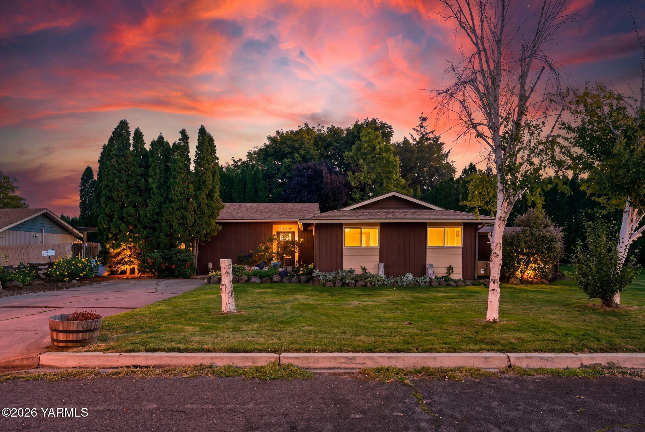 1407 S 35th Pl