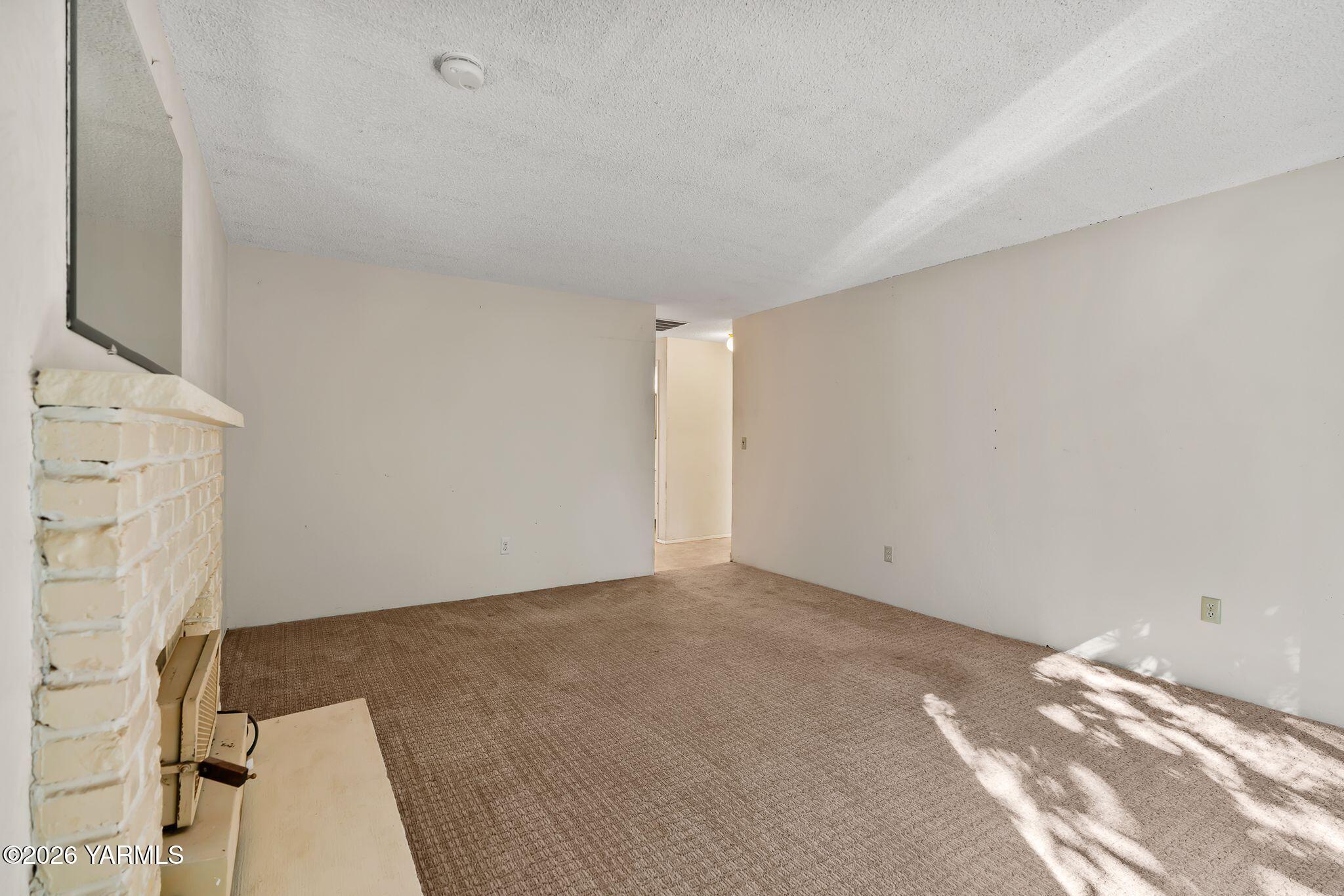 1407 S 35th Pl