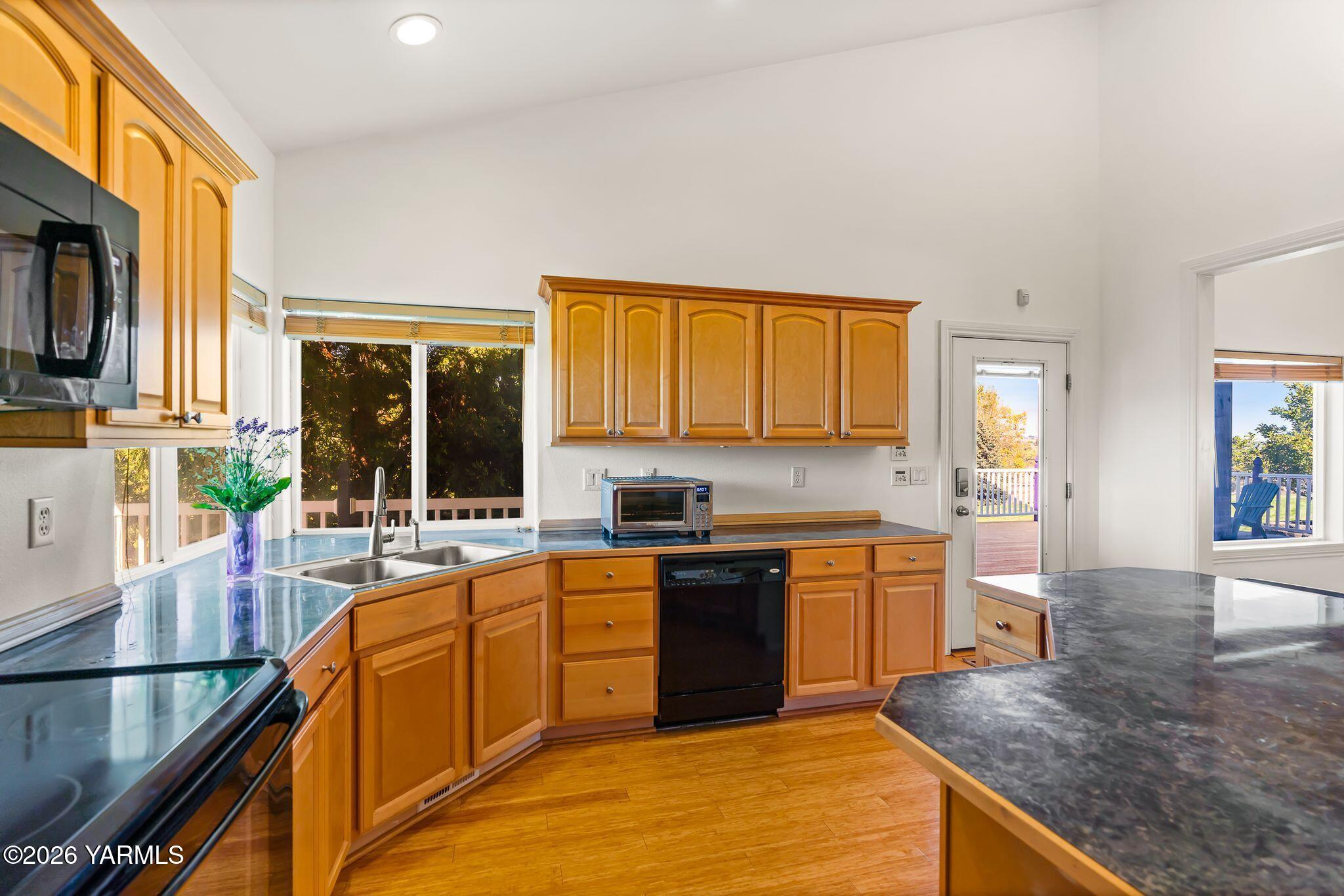 11500 Flintstone Rd