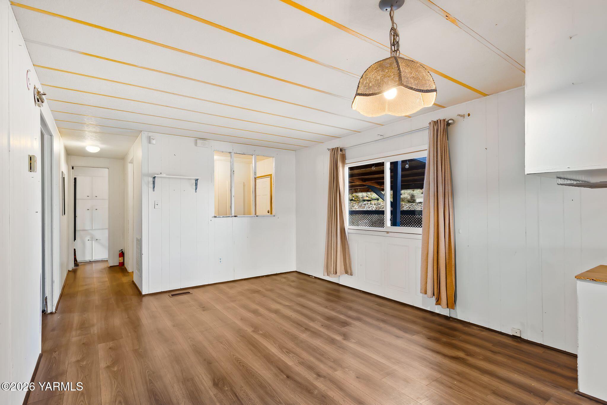 26 Leisure Hill Rd