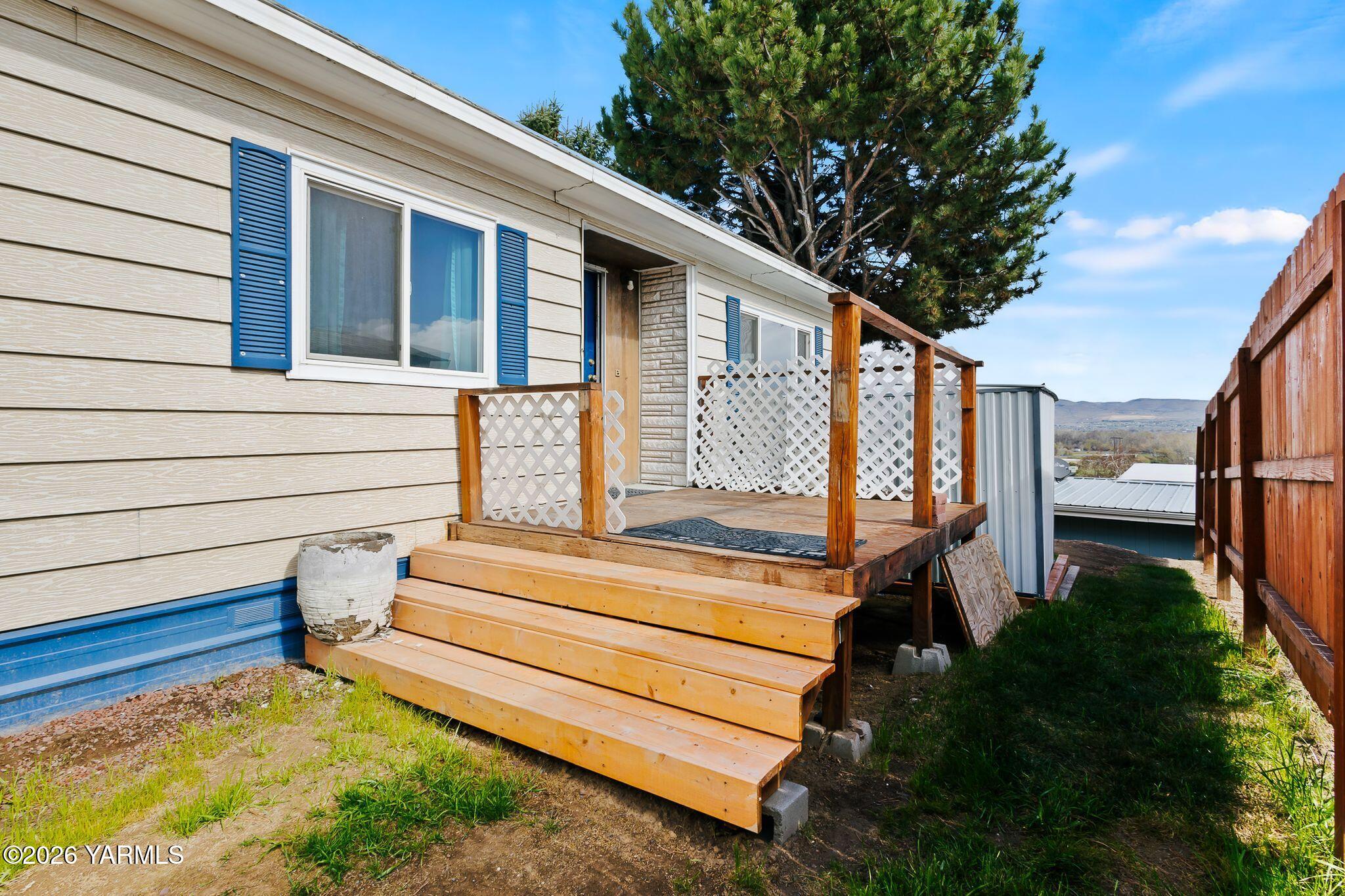 26 Leisure Hill Rd