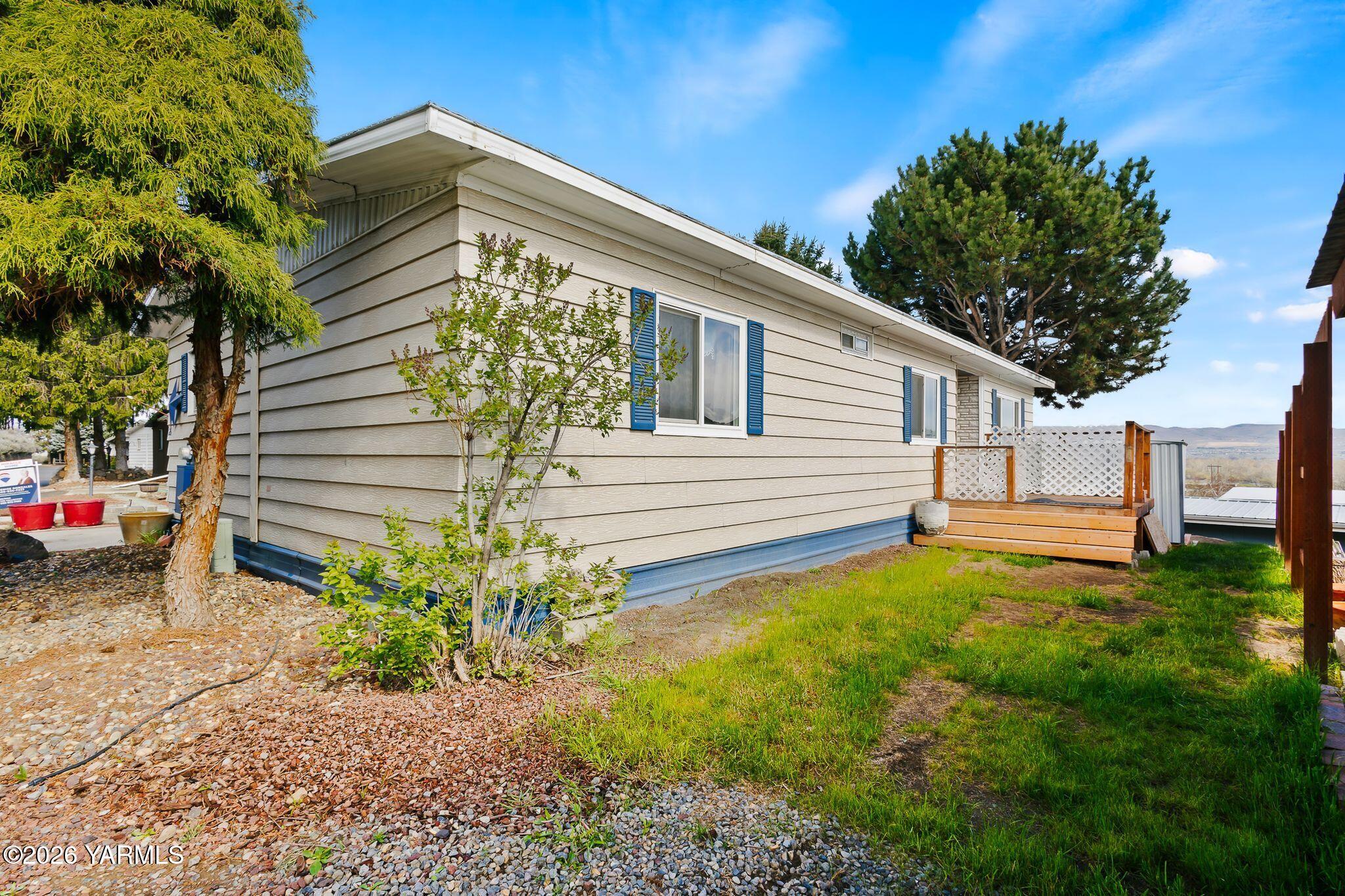 26 Leisure Hill Rd