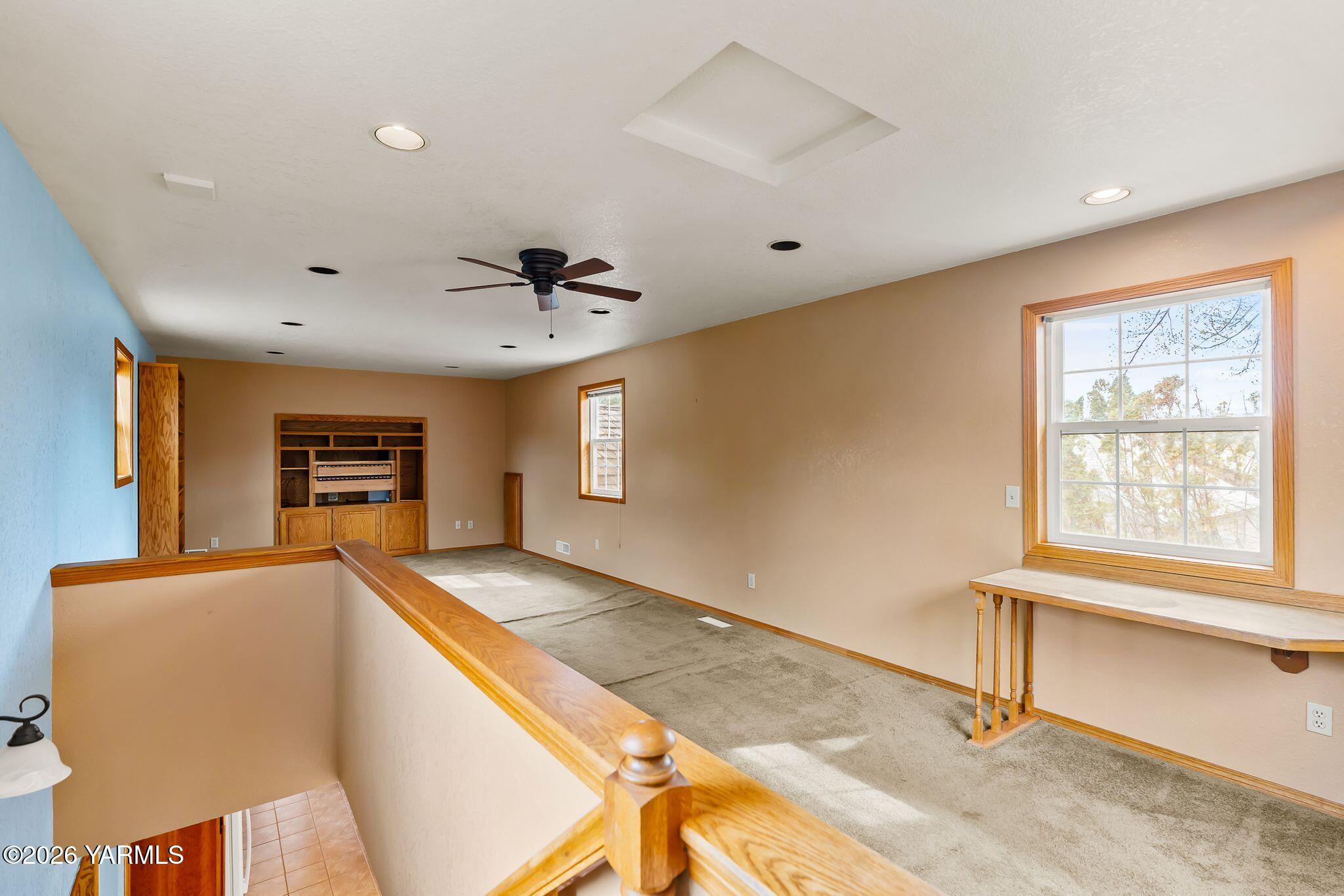 702 S 30th Ave
