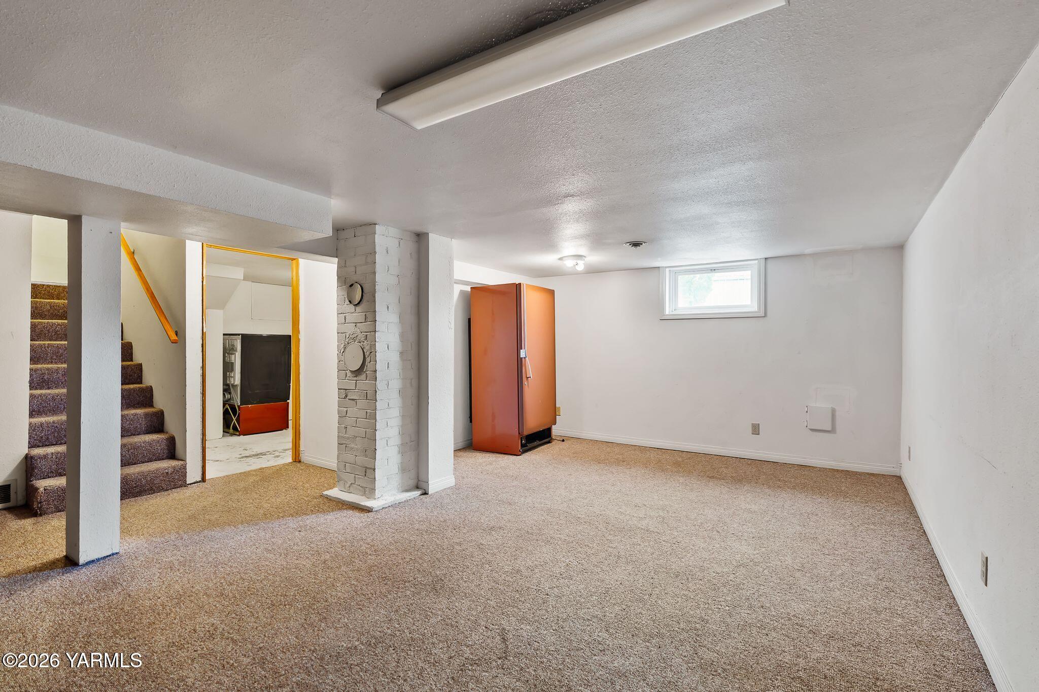 702 S 30th Ave