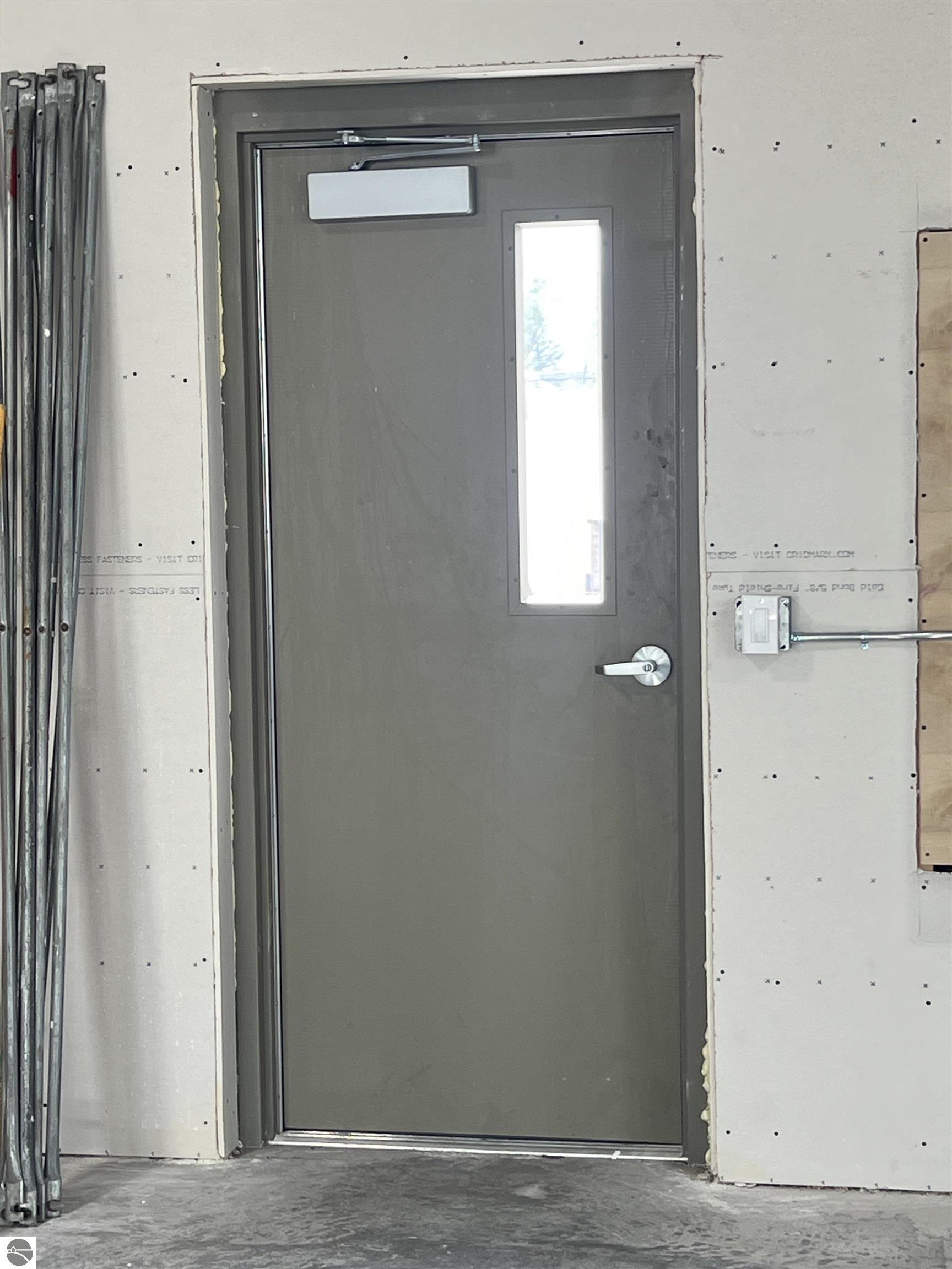 903 N Mitchell Street Suite B