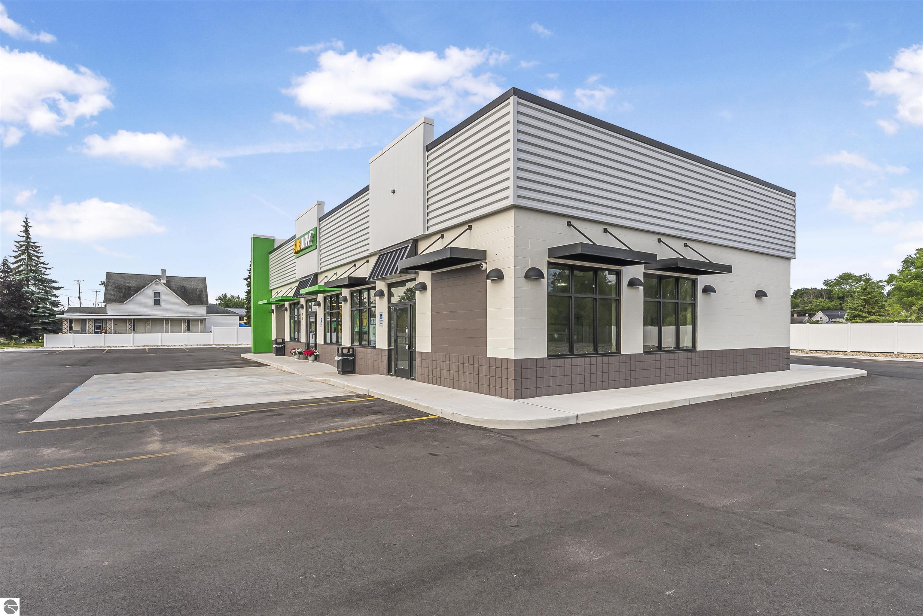 903 N Mitchell Street Suite B