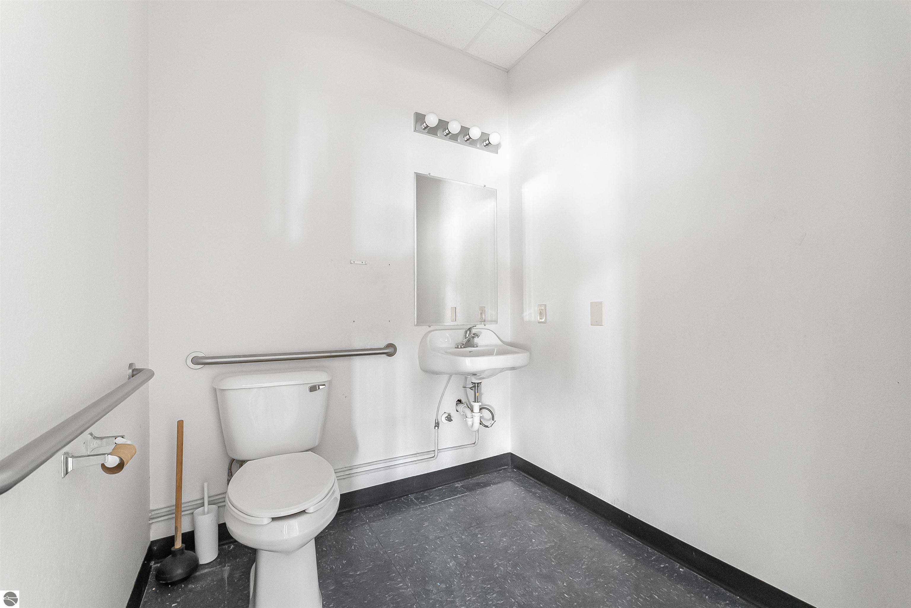 3970 N Mackinac Trail