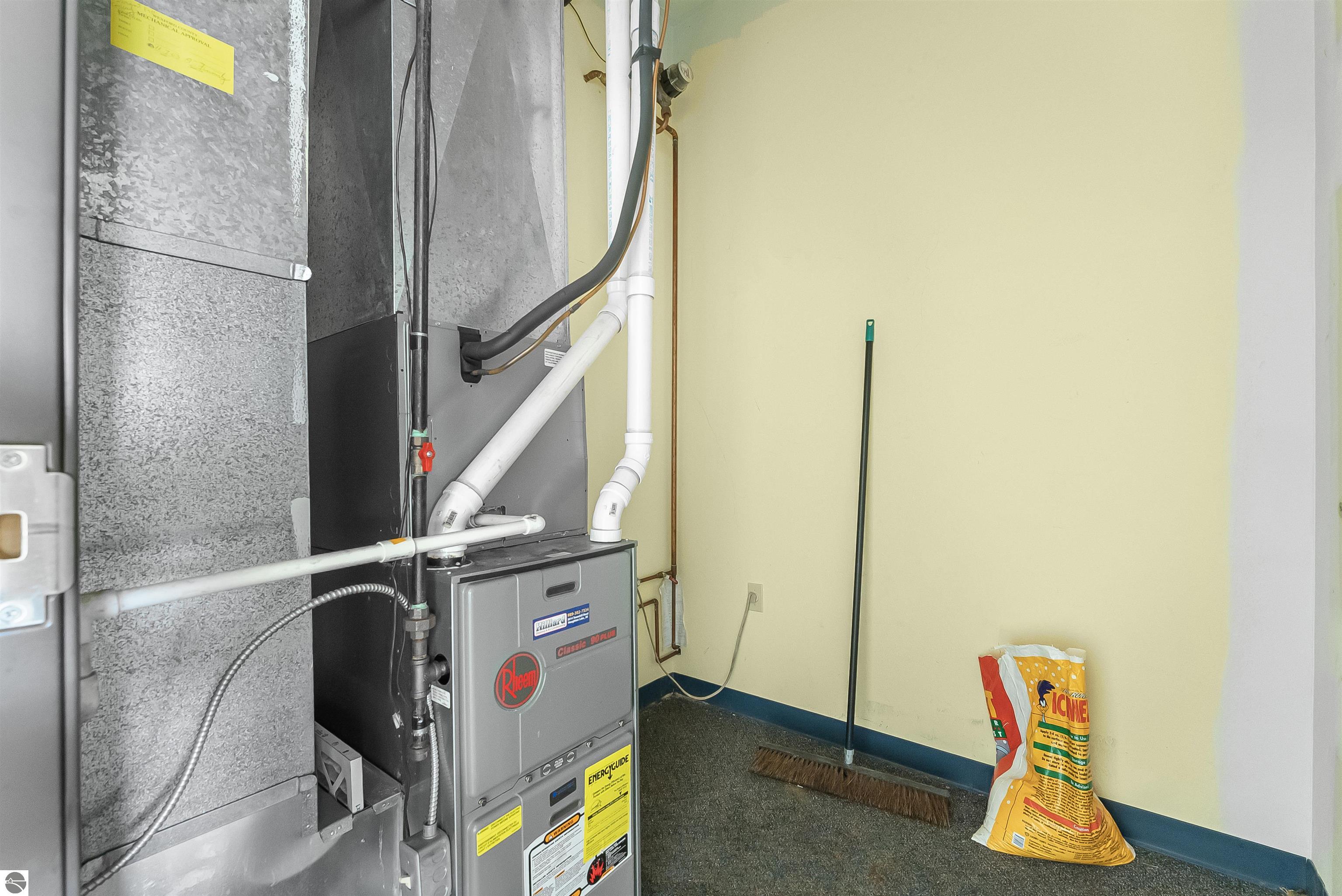 3970 N Mackinac Trail