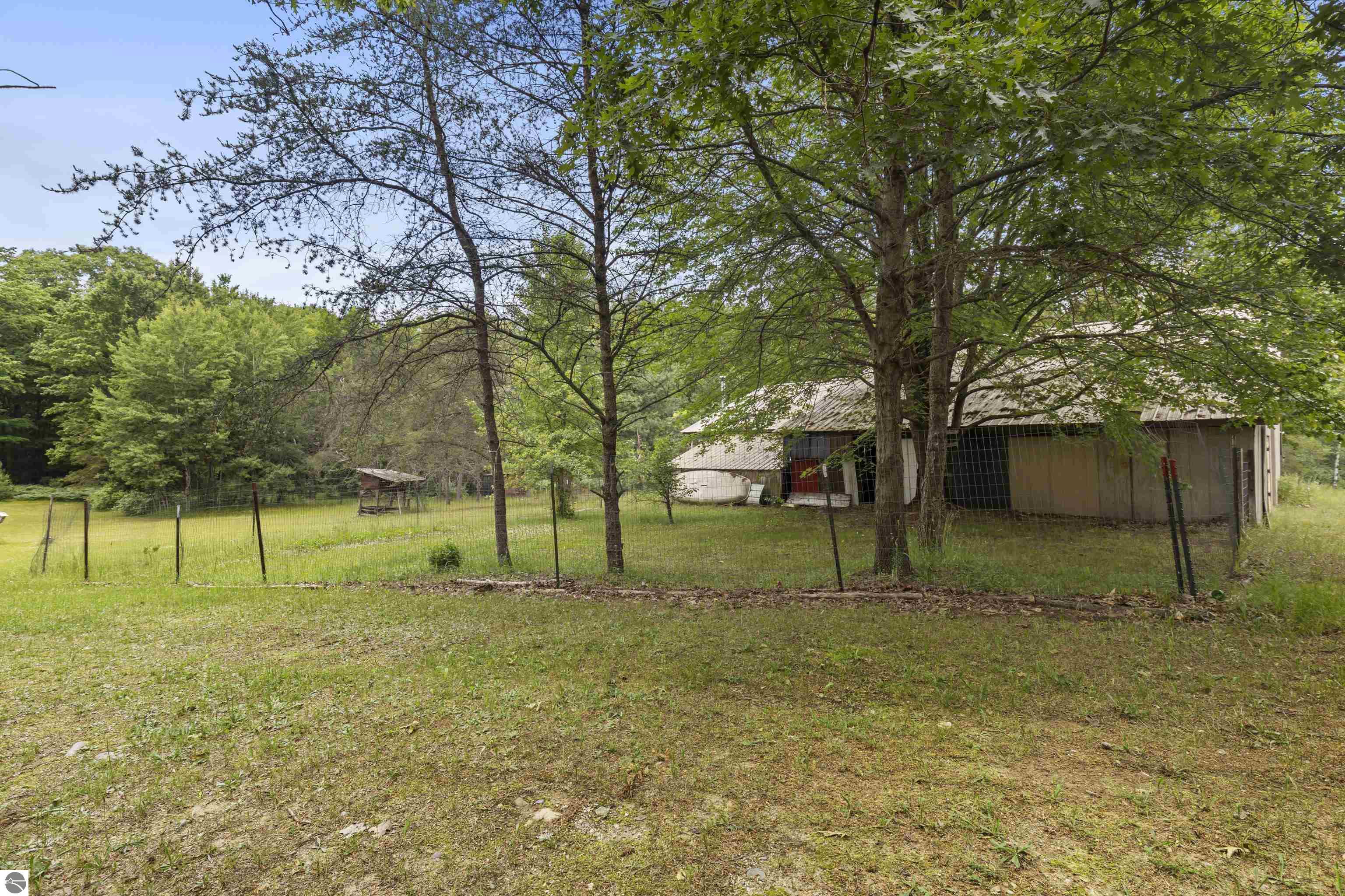 8536 E 5 Mile Road