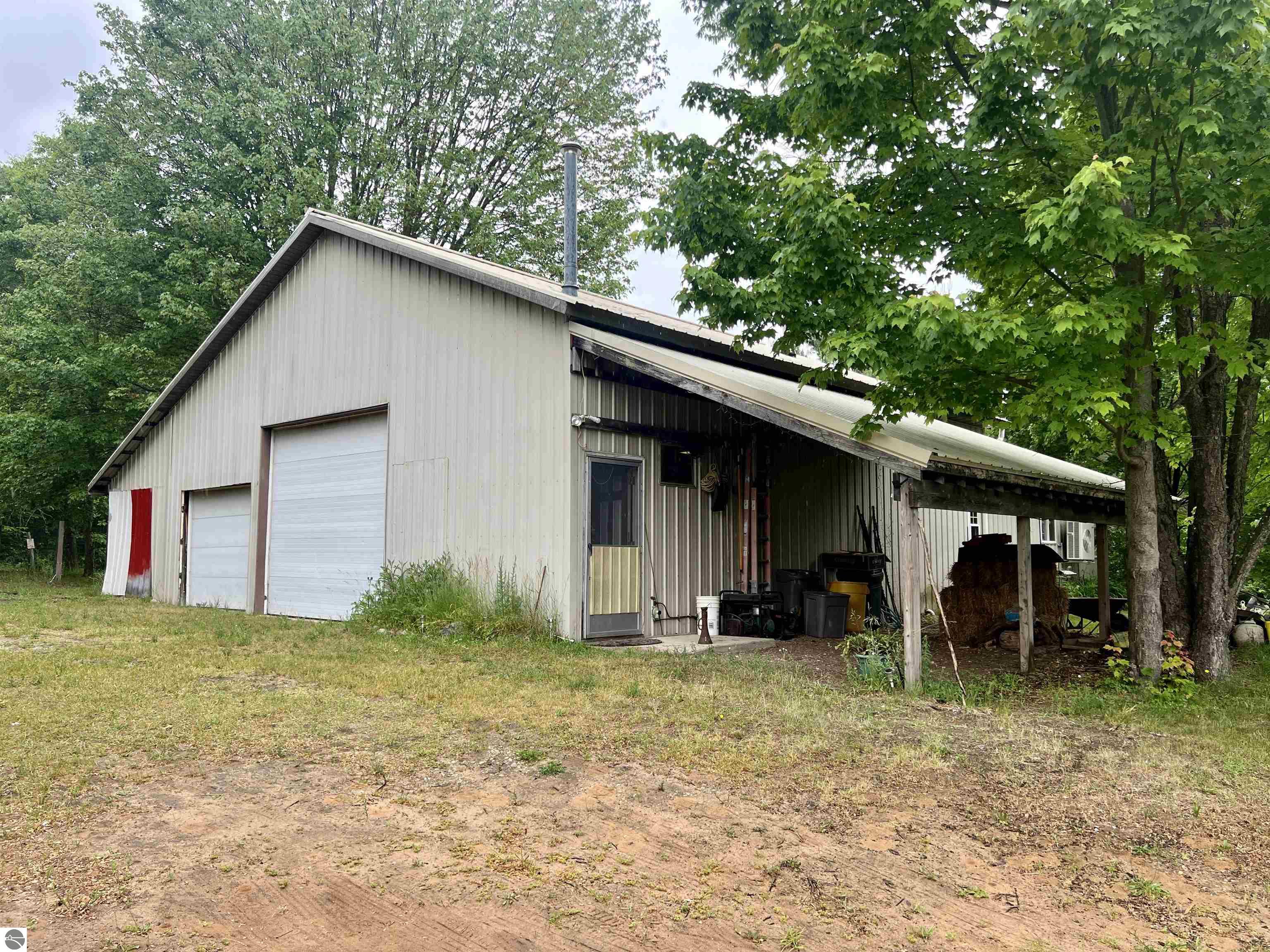 8536 E 5 Mile Road