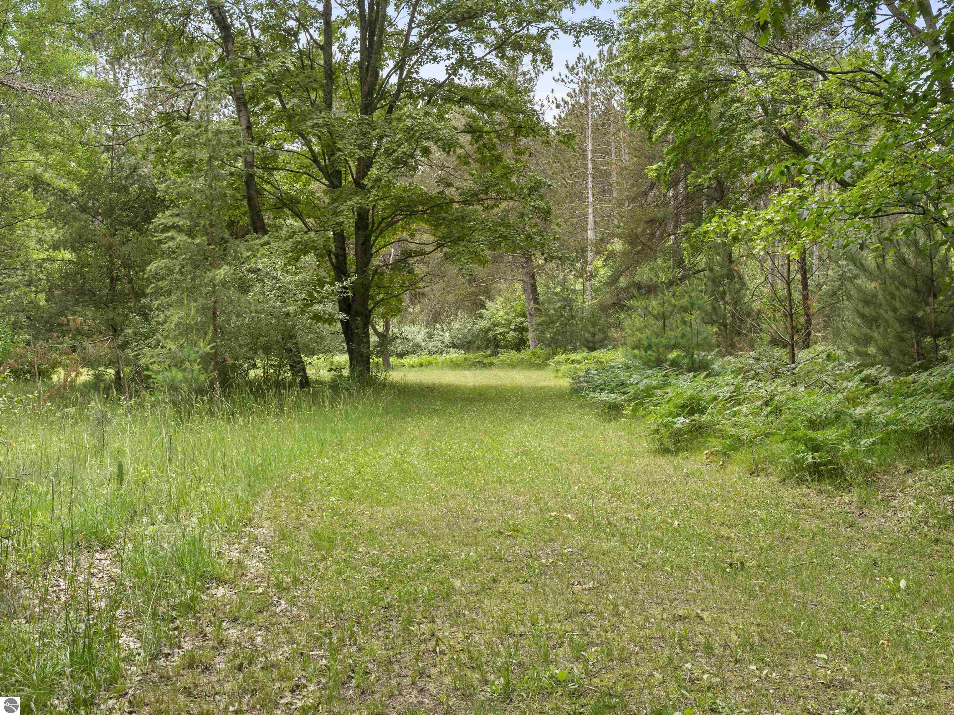 8536 E 5 Mile Road