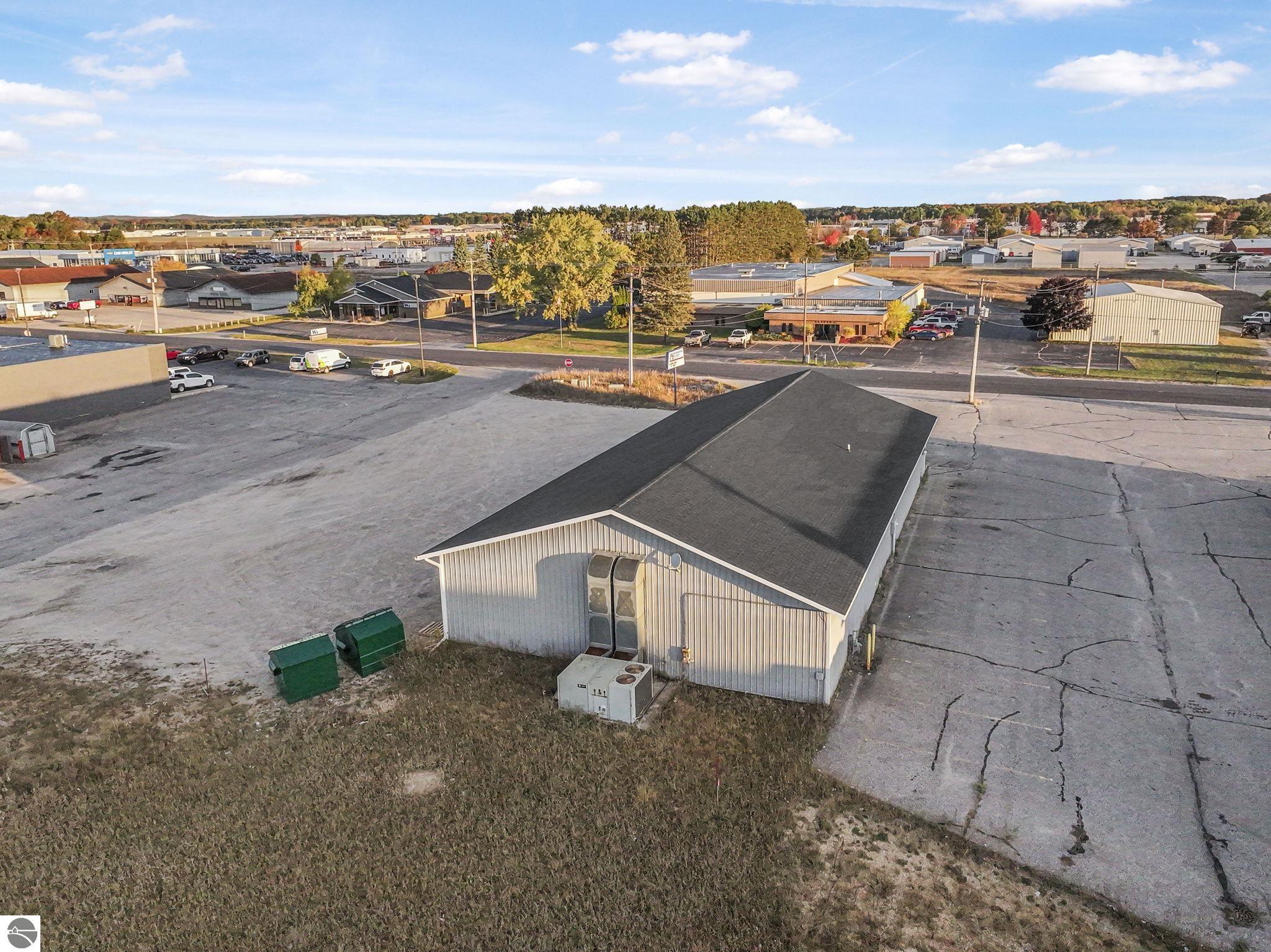 252 Bell Avenue, Cadillac