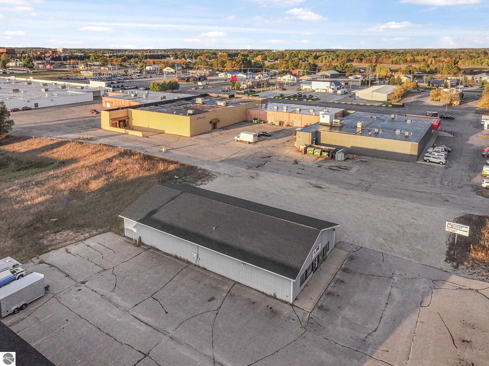 252 Bell Avenue, Cadillac