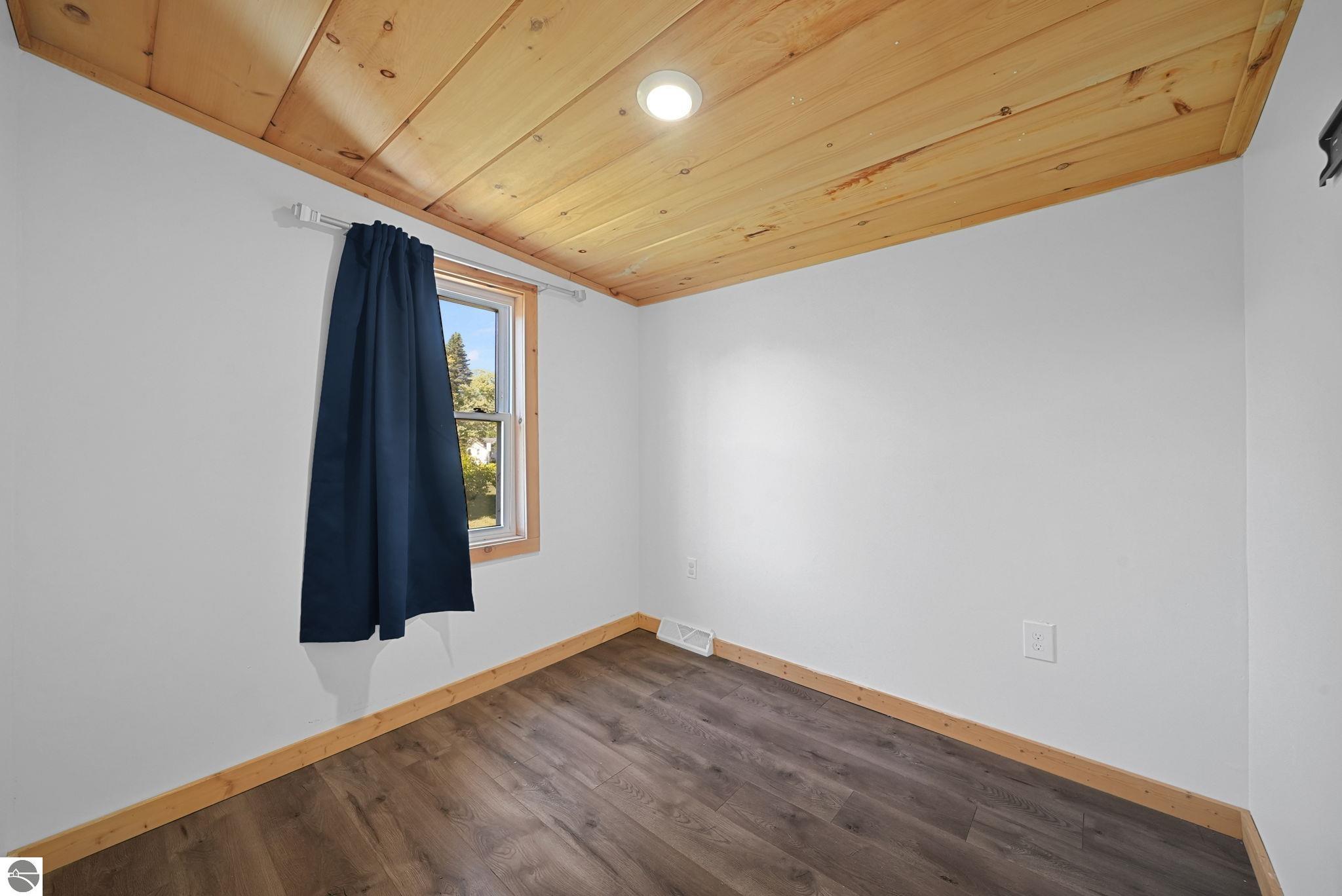 1402 Chestnut Street