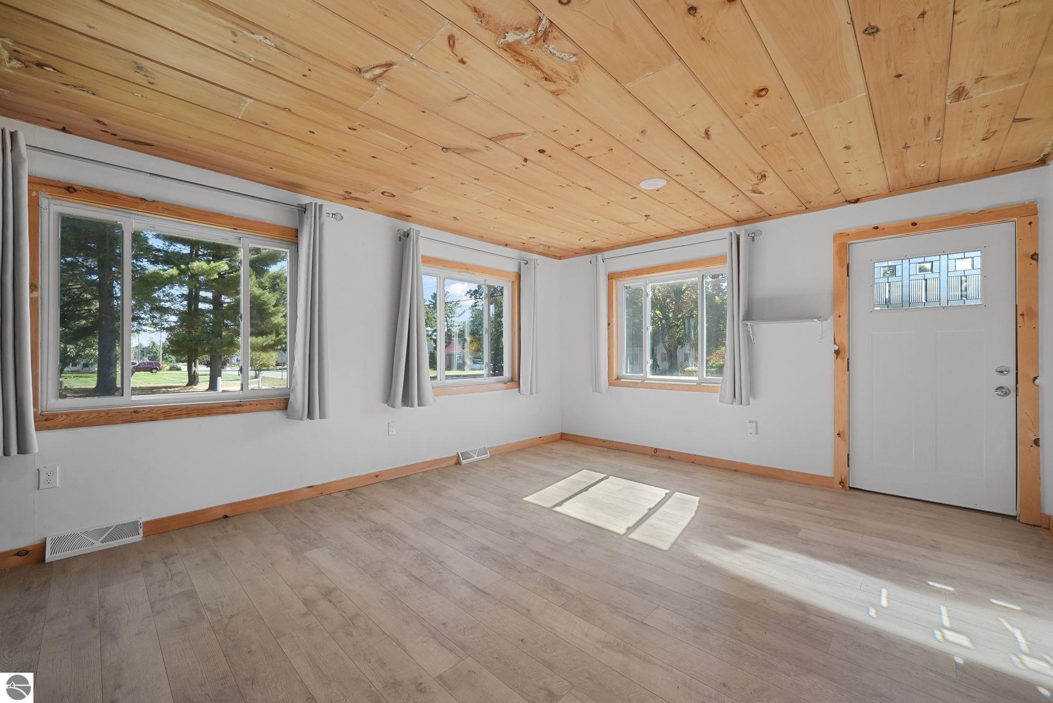 1402 Chestnut Street