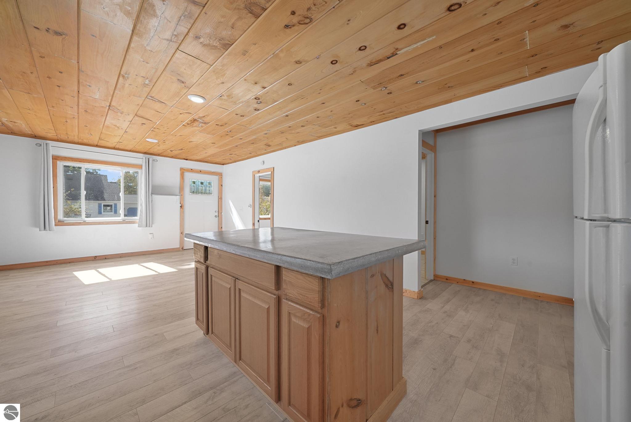 1402 Chestnut Street