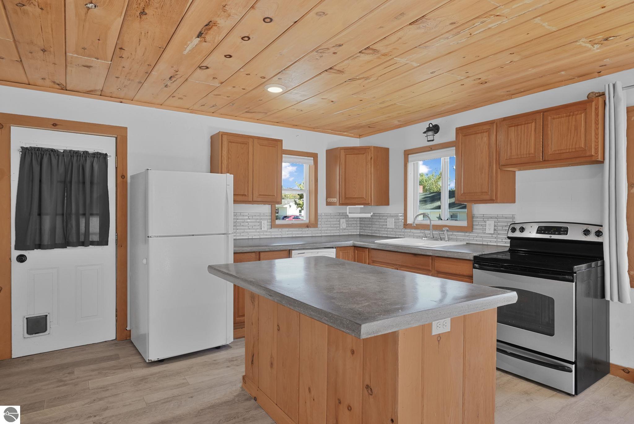 1402 Chestnut Street