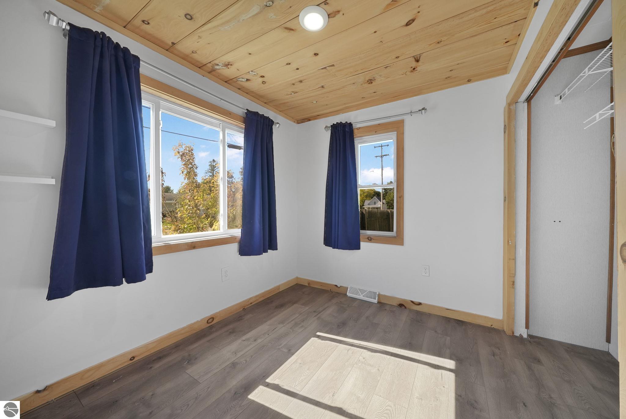 1402 Chestnut Street