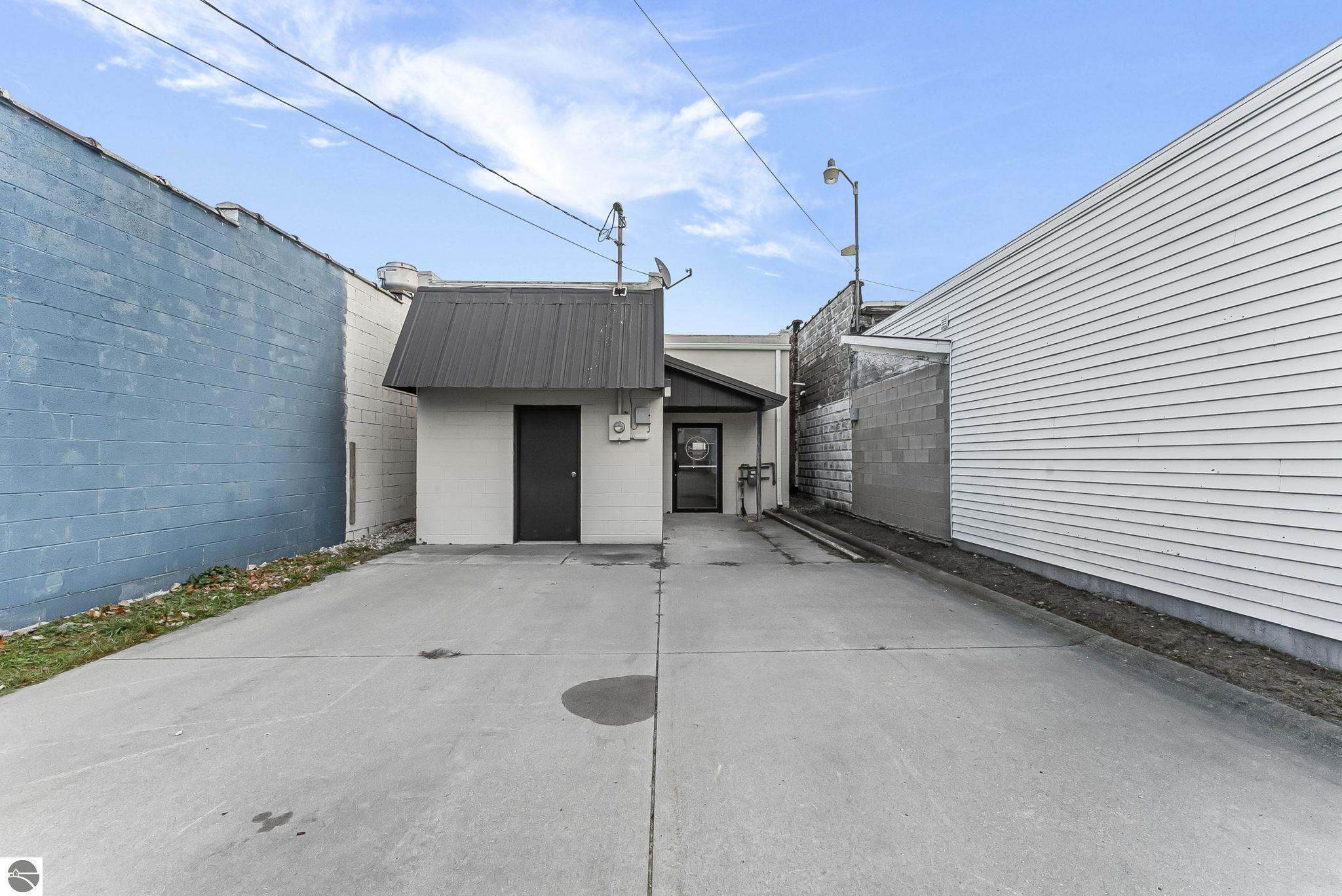 121 N Roland Street, McBain