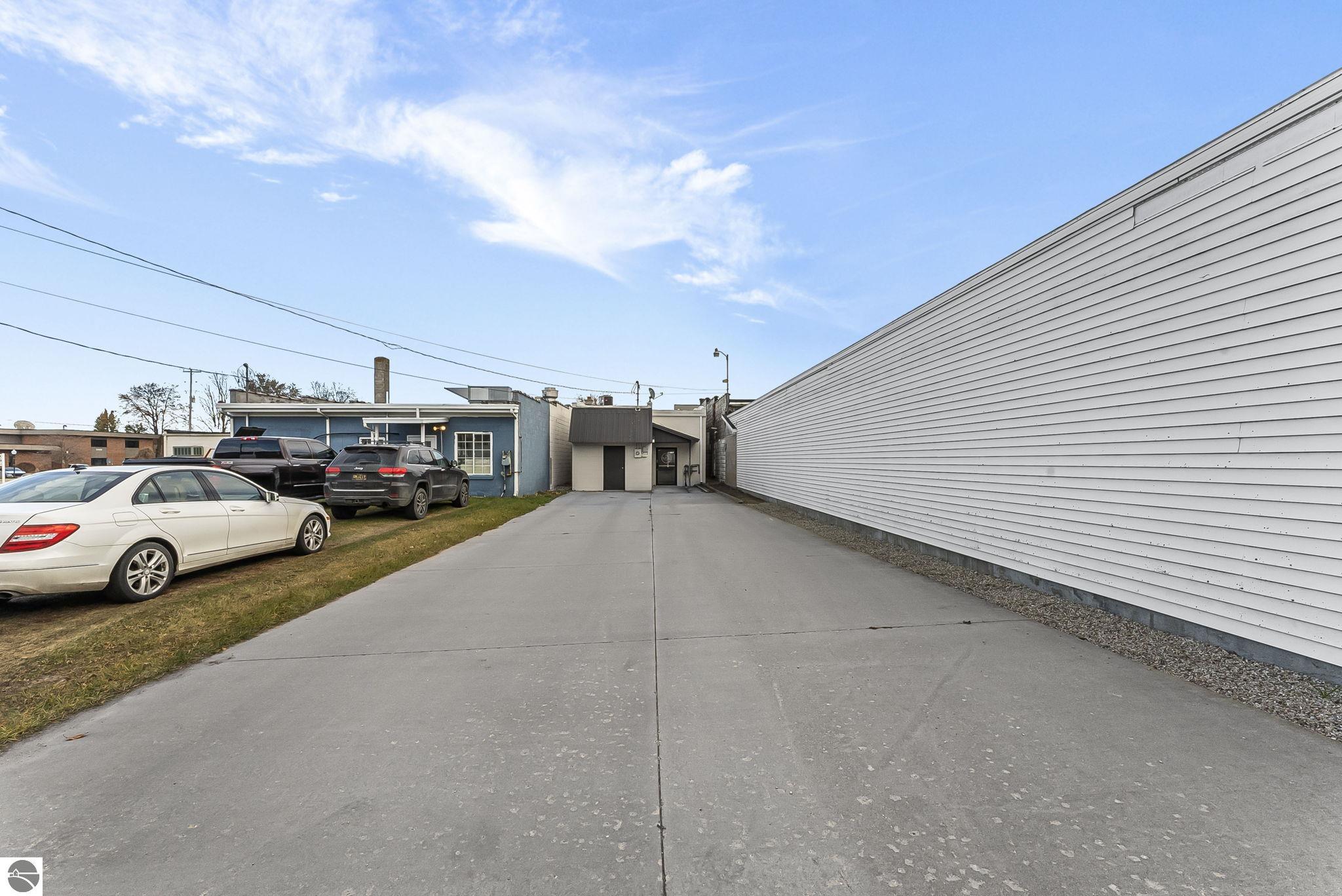 121 N Roland Street, McBain