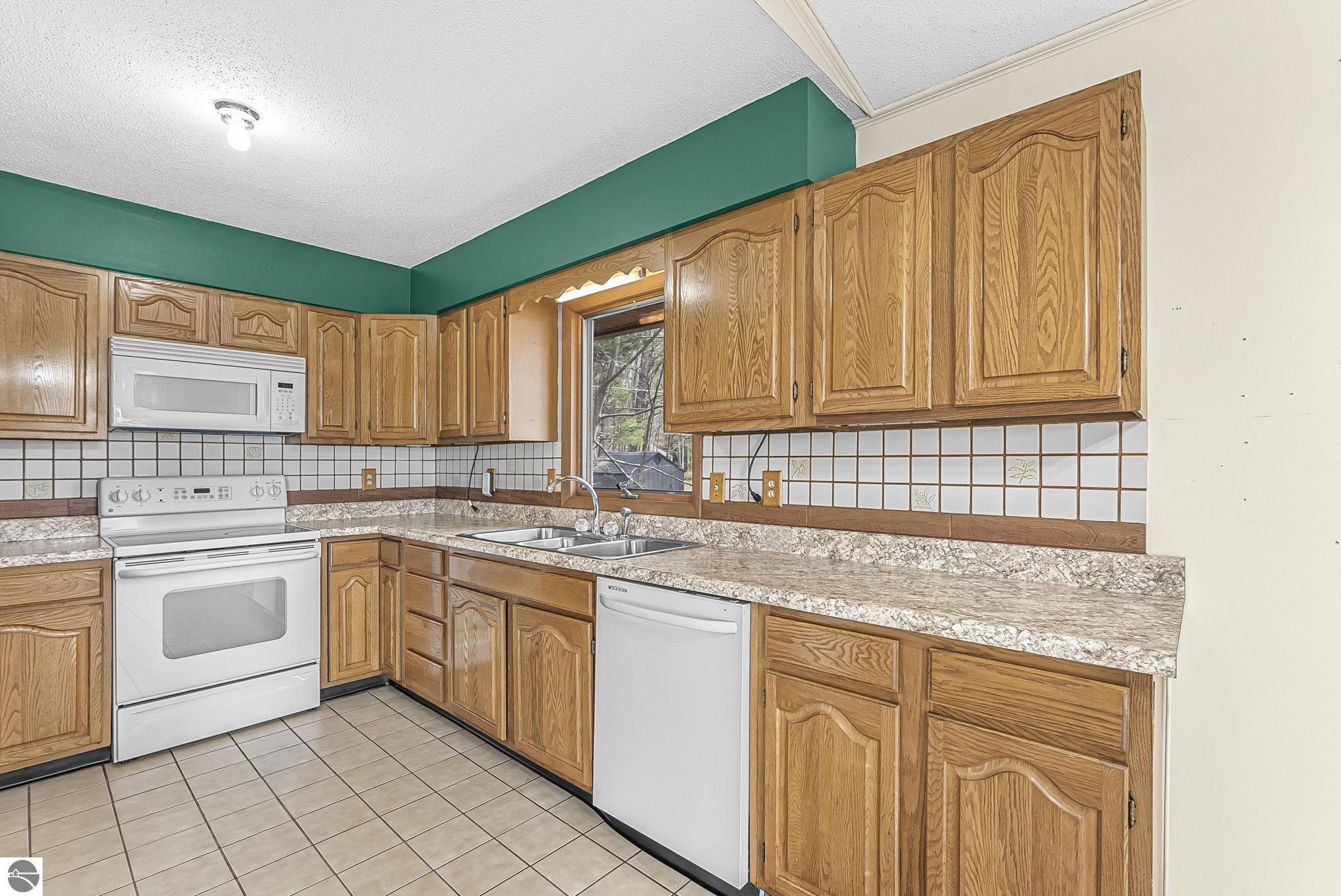 2301 E Lake Mitchell Drive