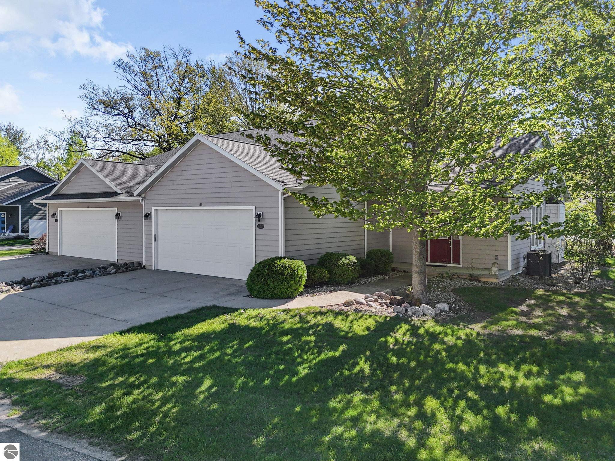 118 Davidsen Shores Drive # 17