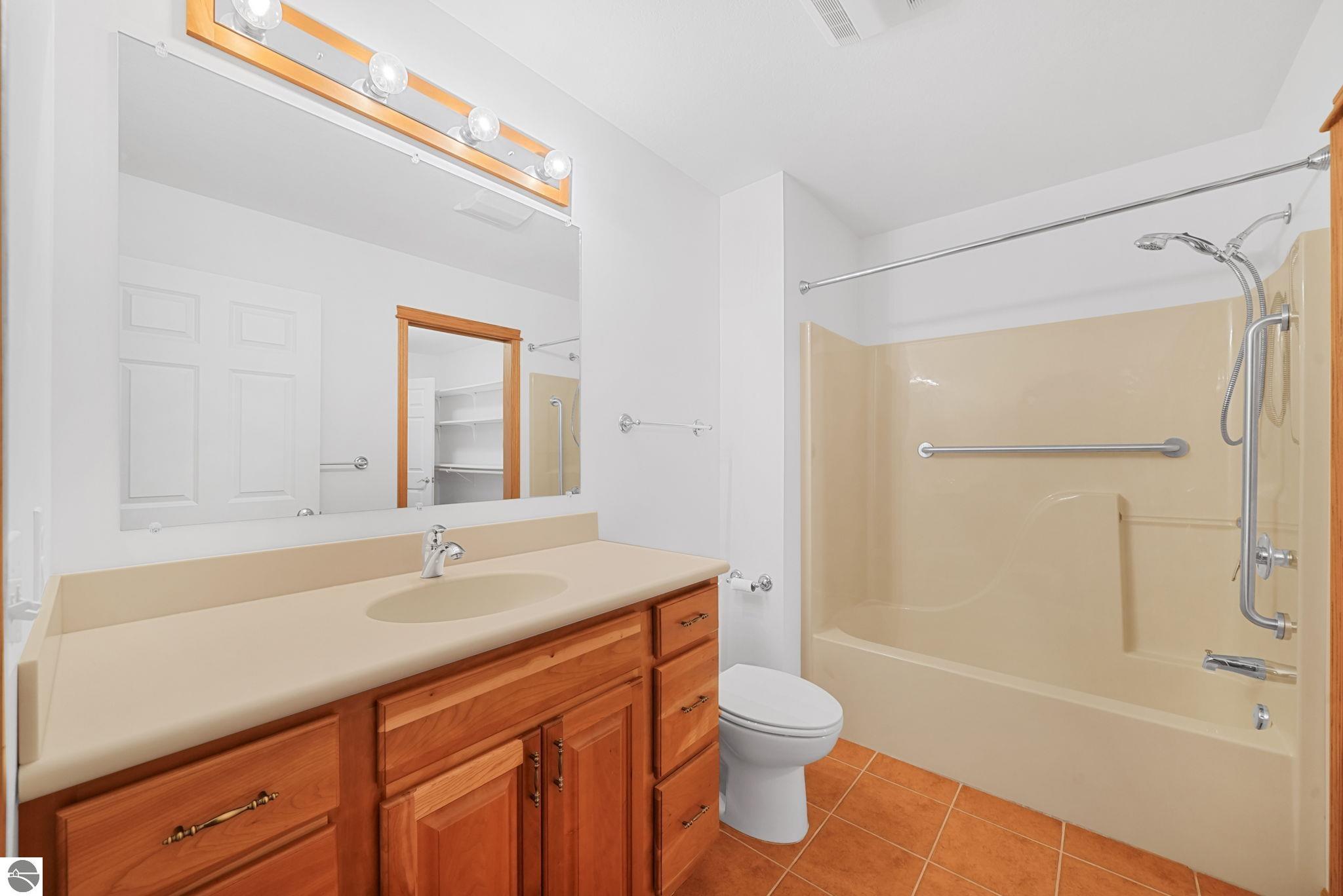 118 Davidsen Shores Drive # 17
