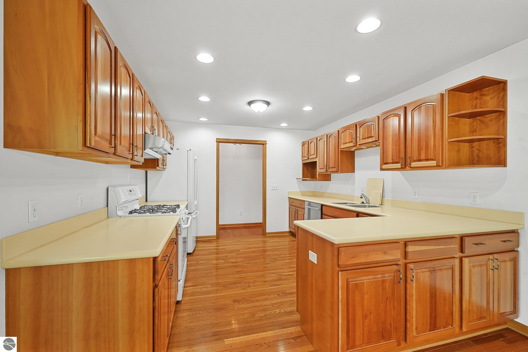 118 Davidsen Shores Drive # 17
