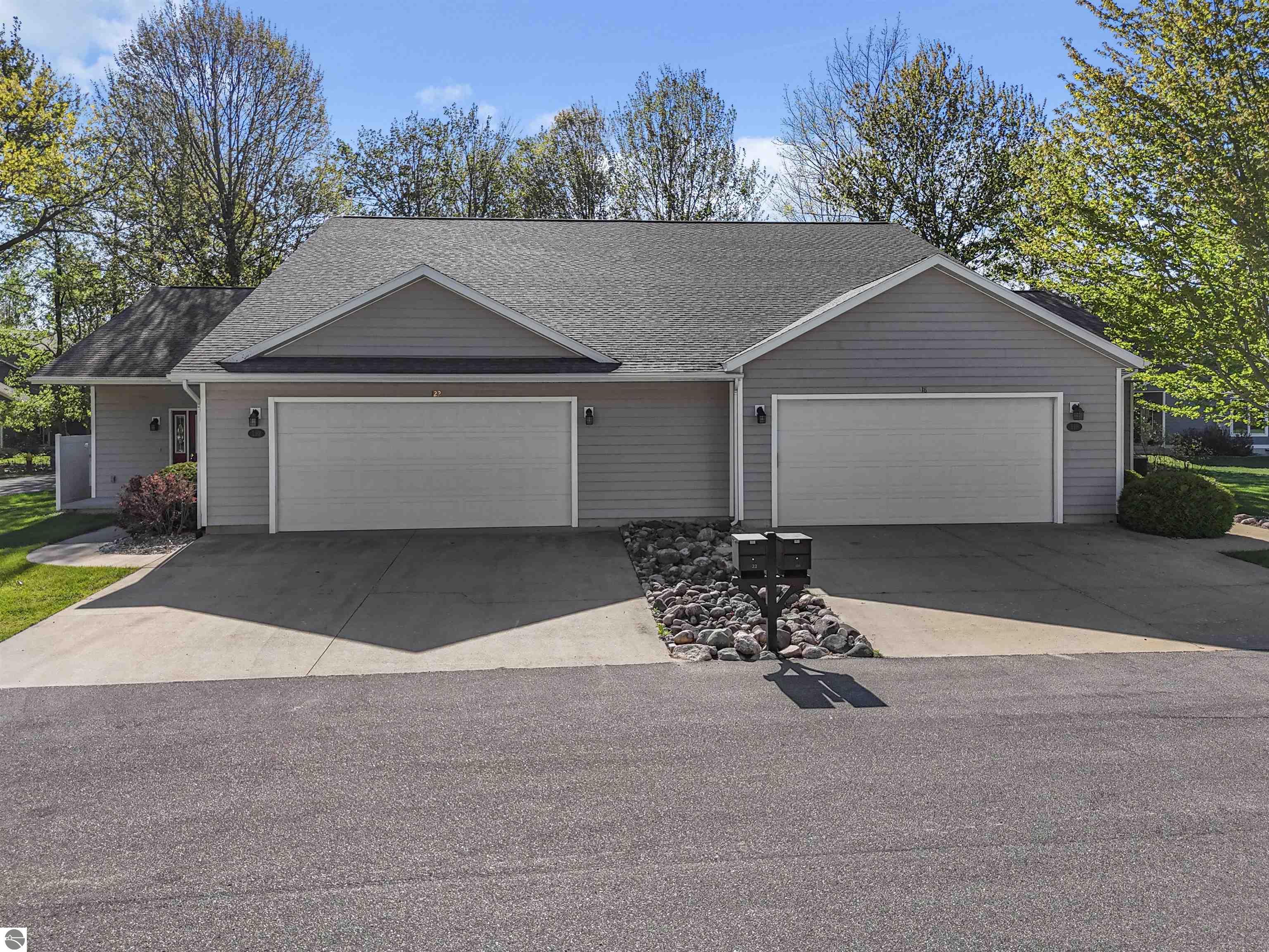 122 Davidsen Shores Drive # 18