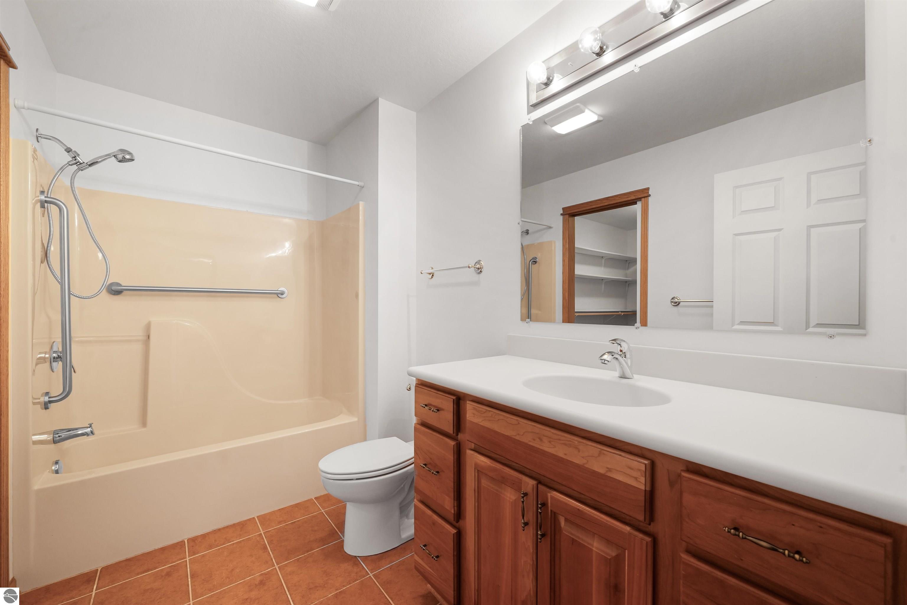 122 Davidsen Shores Drive # 18