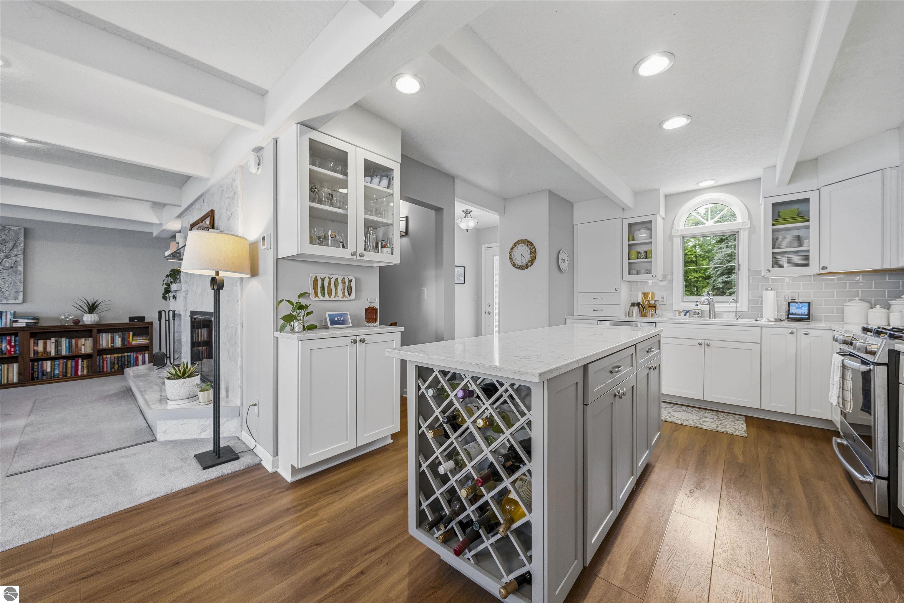 225 W Lake Drive