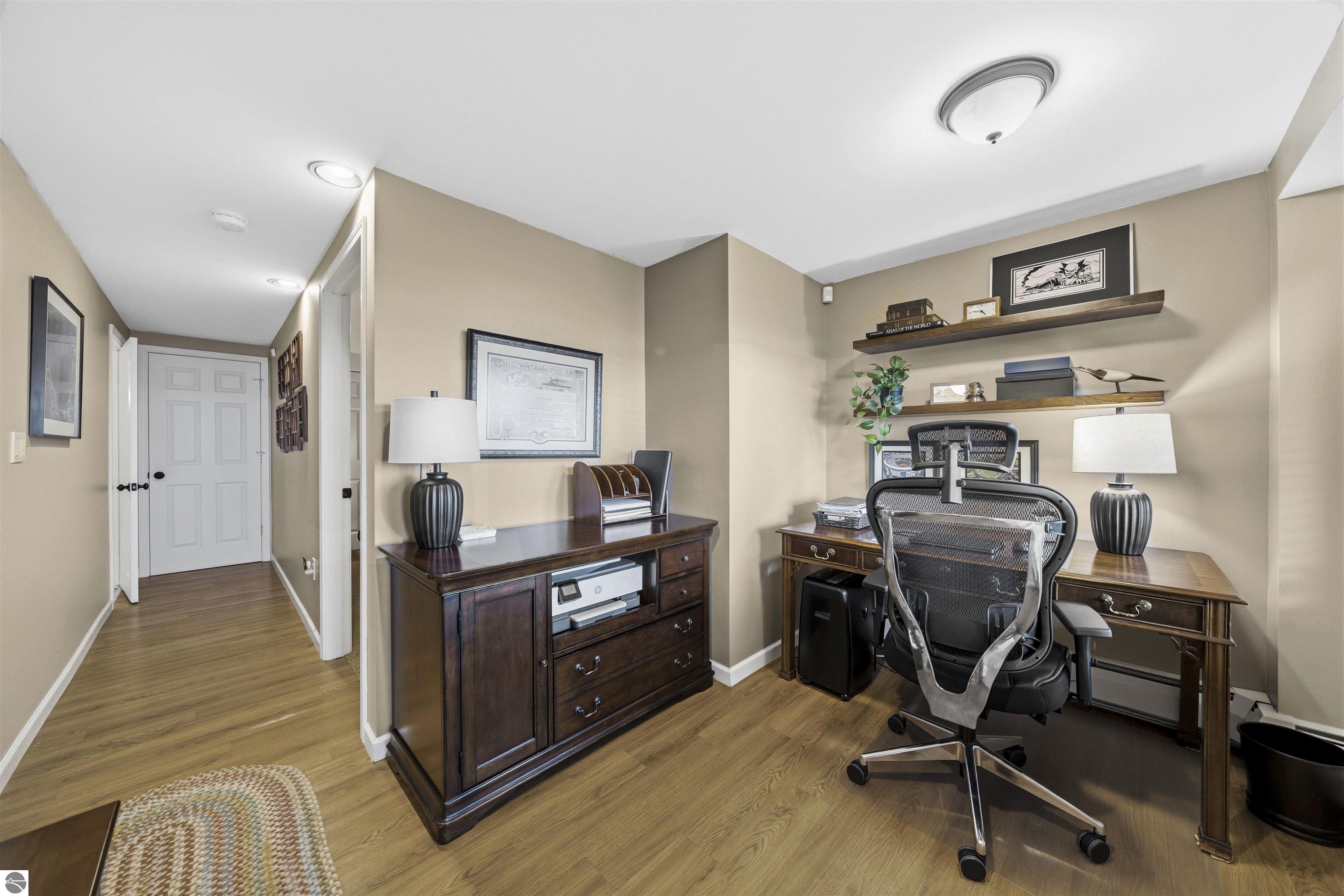 225 W Lake Drive